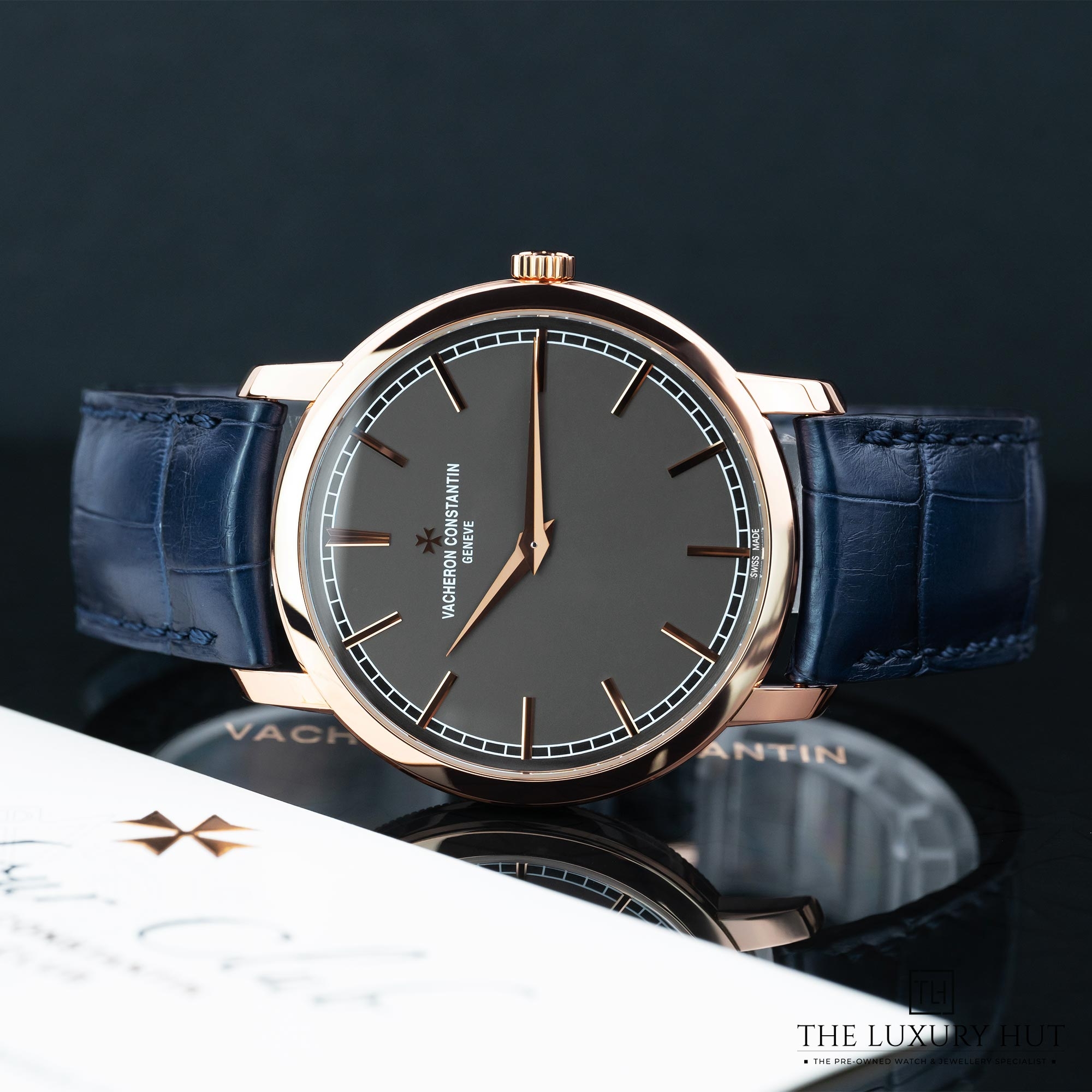 2025/01/Vacheron_Constantin_Patrimony_Rose_Gold_LB457-b.jpg