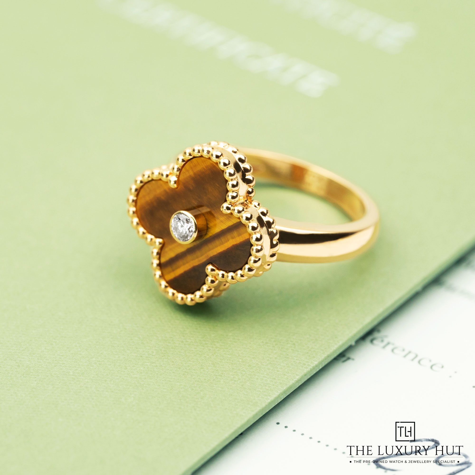 2025/01/Van_Cleef_Diamond_and_Tiger_Eye-_Ring-LB468-c.jpg