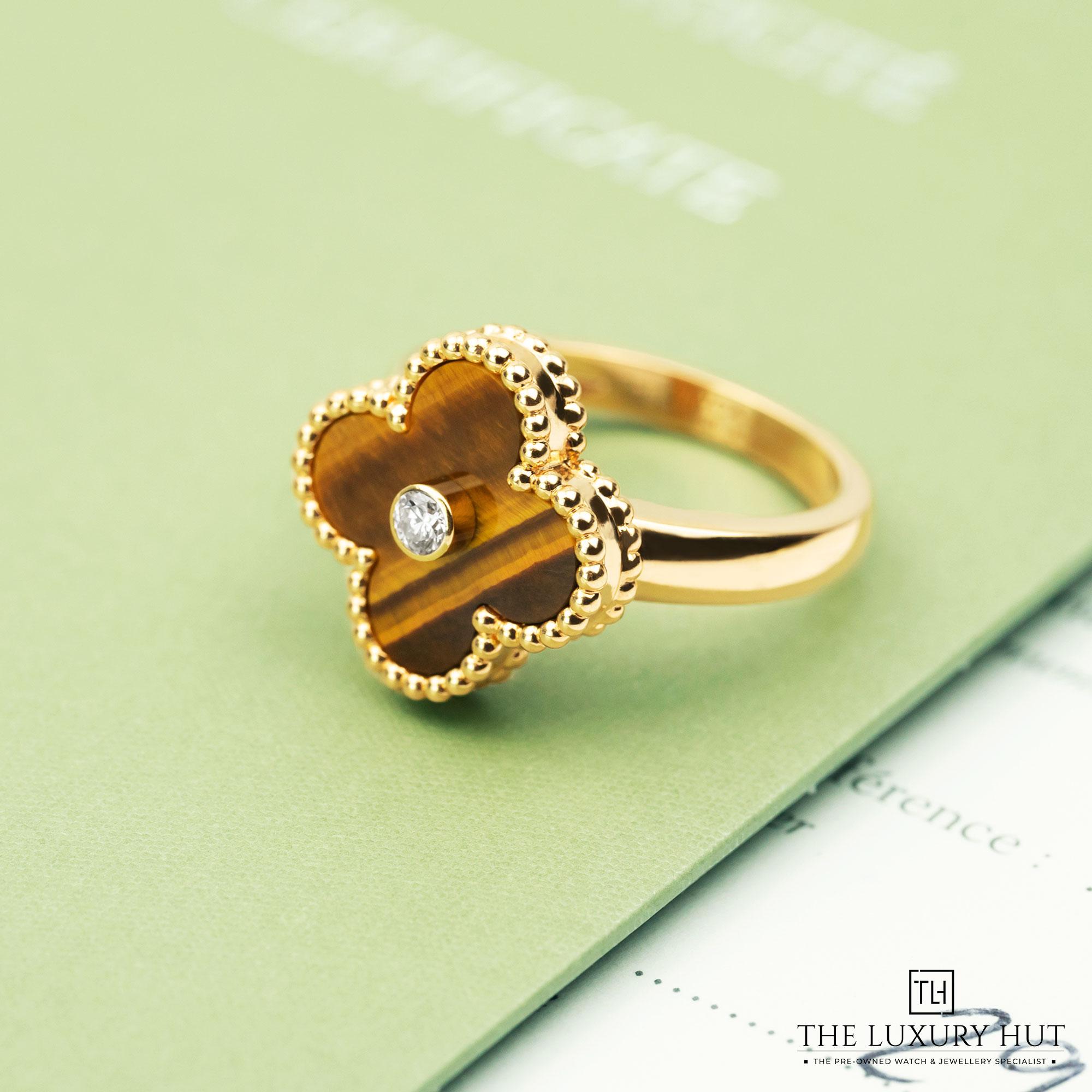 2025/01/Van_Cleef_Diamond_and_Tiger_Eye-_Ring-LB468-c.jpg