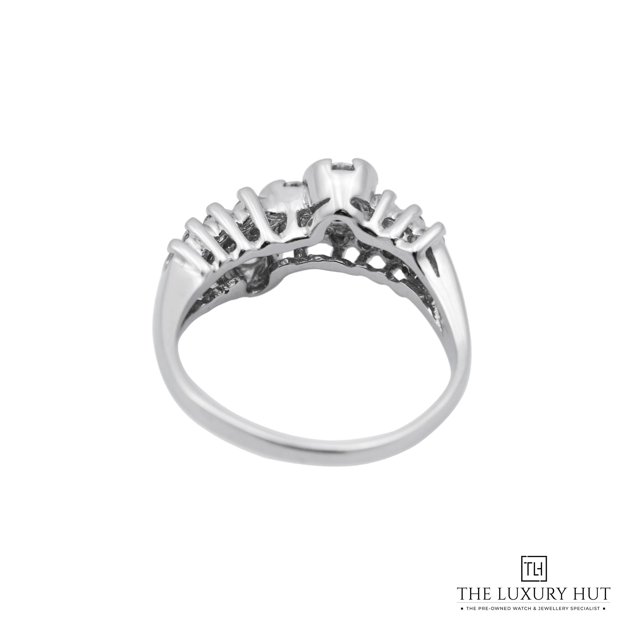 2025/01/White_Gold_0.61ct_Diamond_Trilogy_Ring_1261815-b.jpg