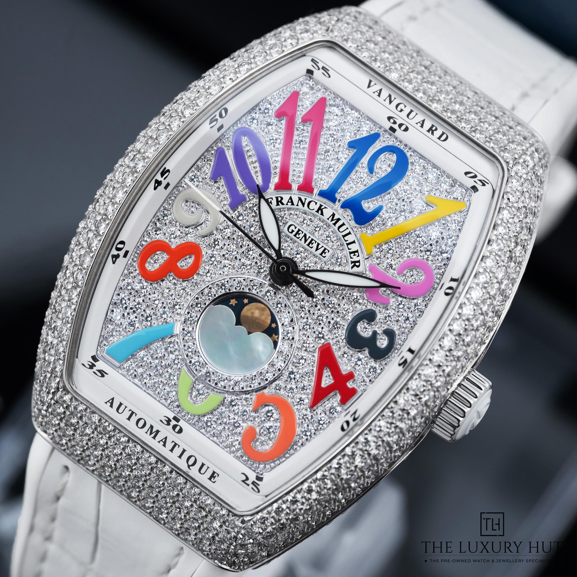 2025/02/Franck_Muller_Vanguard_Moonphase_White_LB520-e.jpg