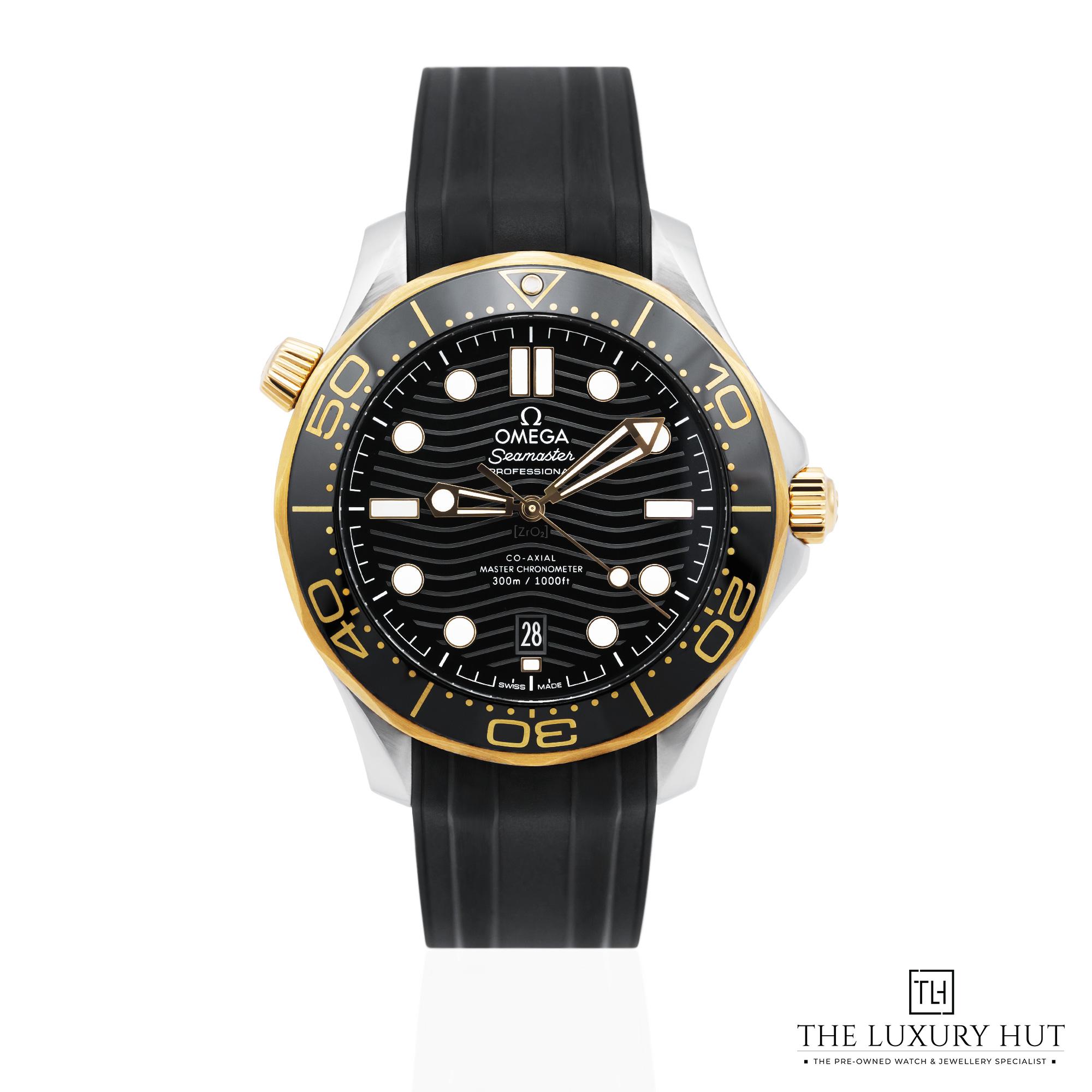 2025/02/Omega_Seamaster_Chronometer_42mm_Black_51503-a.jpg