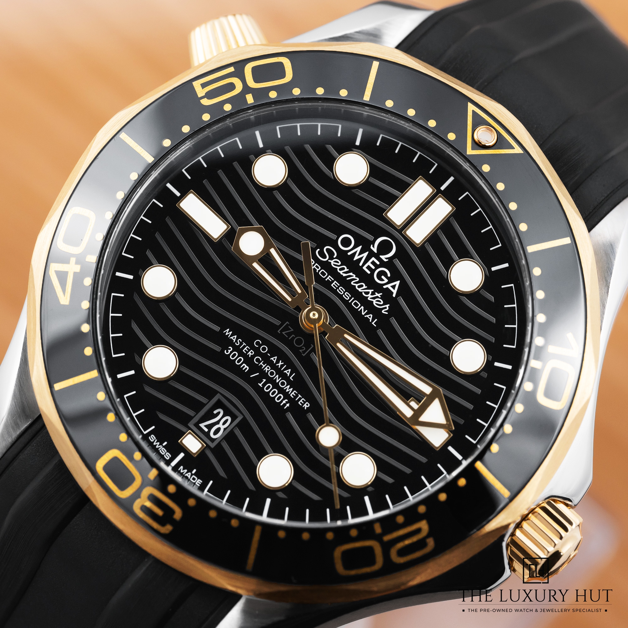 2025/02/Omega_Seamaster_Chronometer_42mm_Black_51503-e.jpg