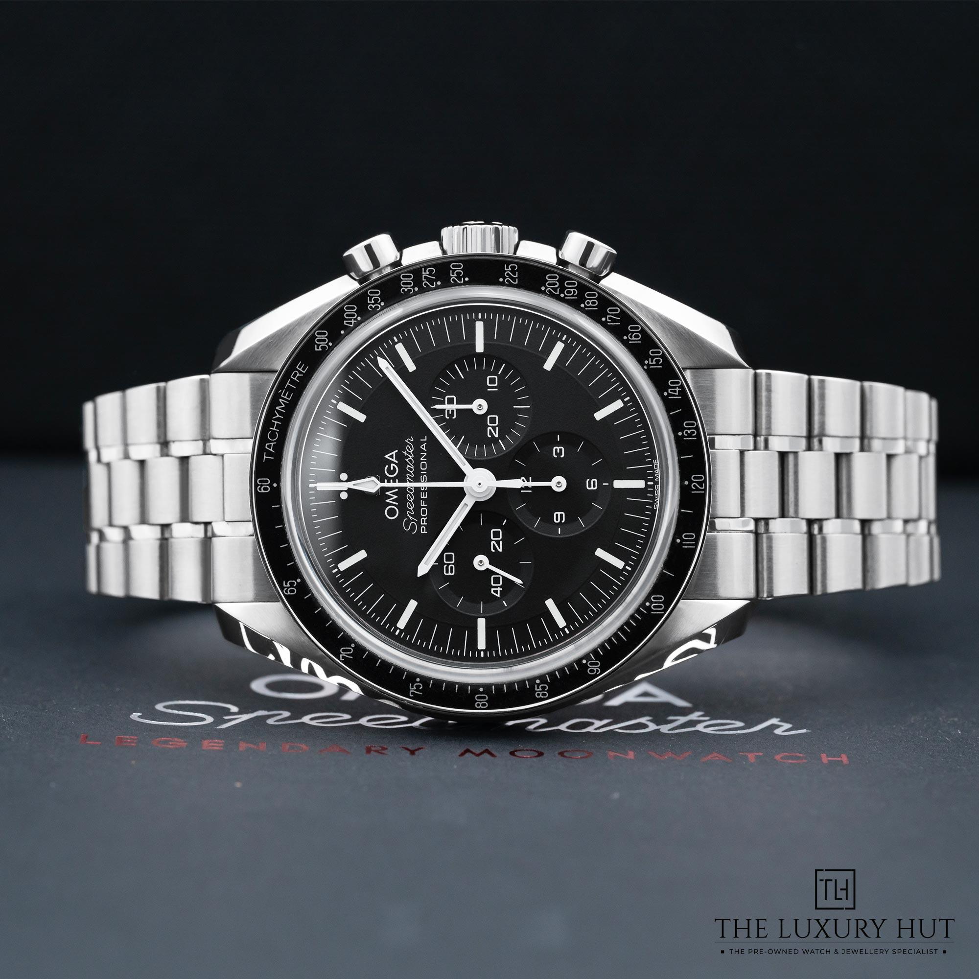 2025/02/Omega_Speedmaster_Moonwatch_Black_LB517-b.jpg
