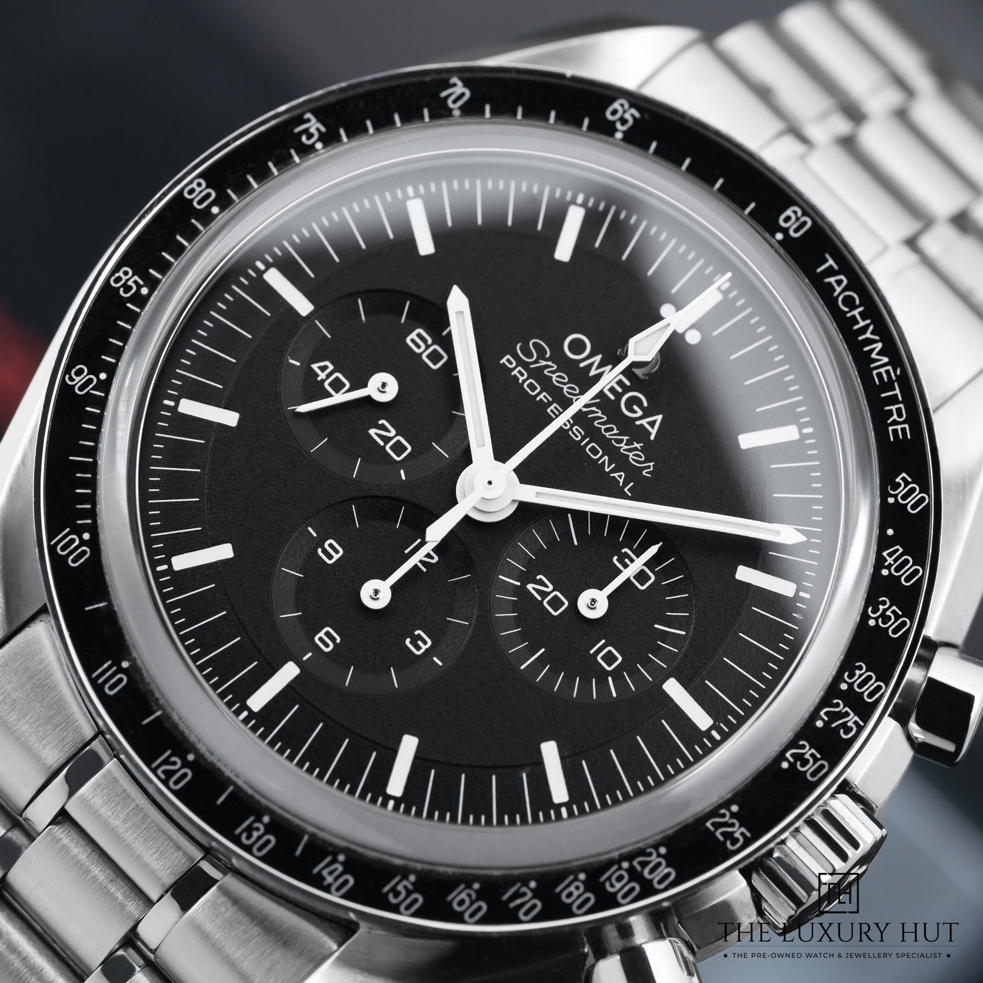 2025/02/Omega_Speedmaster_Moonwatch_Black_LB517-e.jpg