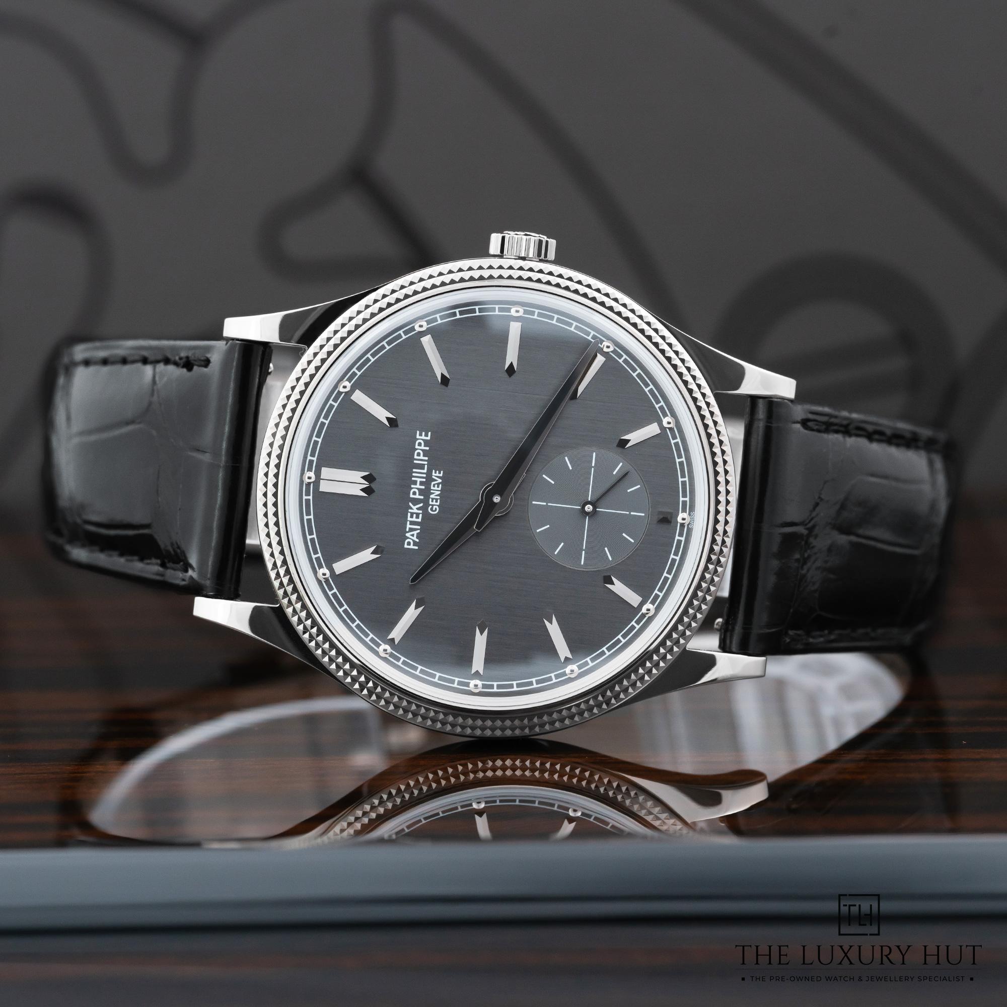 2025/02/Patek_Philippe_Calatrava-_Grey_Dial_LB489-f.jpg