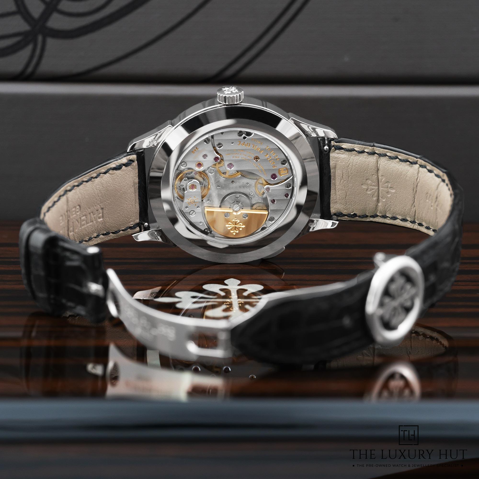 2025/02/Patek_Philippe_World_Time_White_Gold_LB490-c.jpg