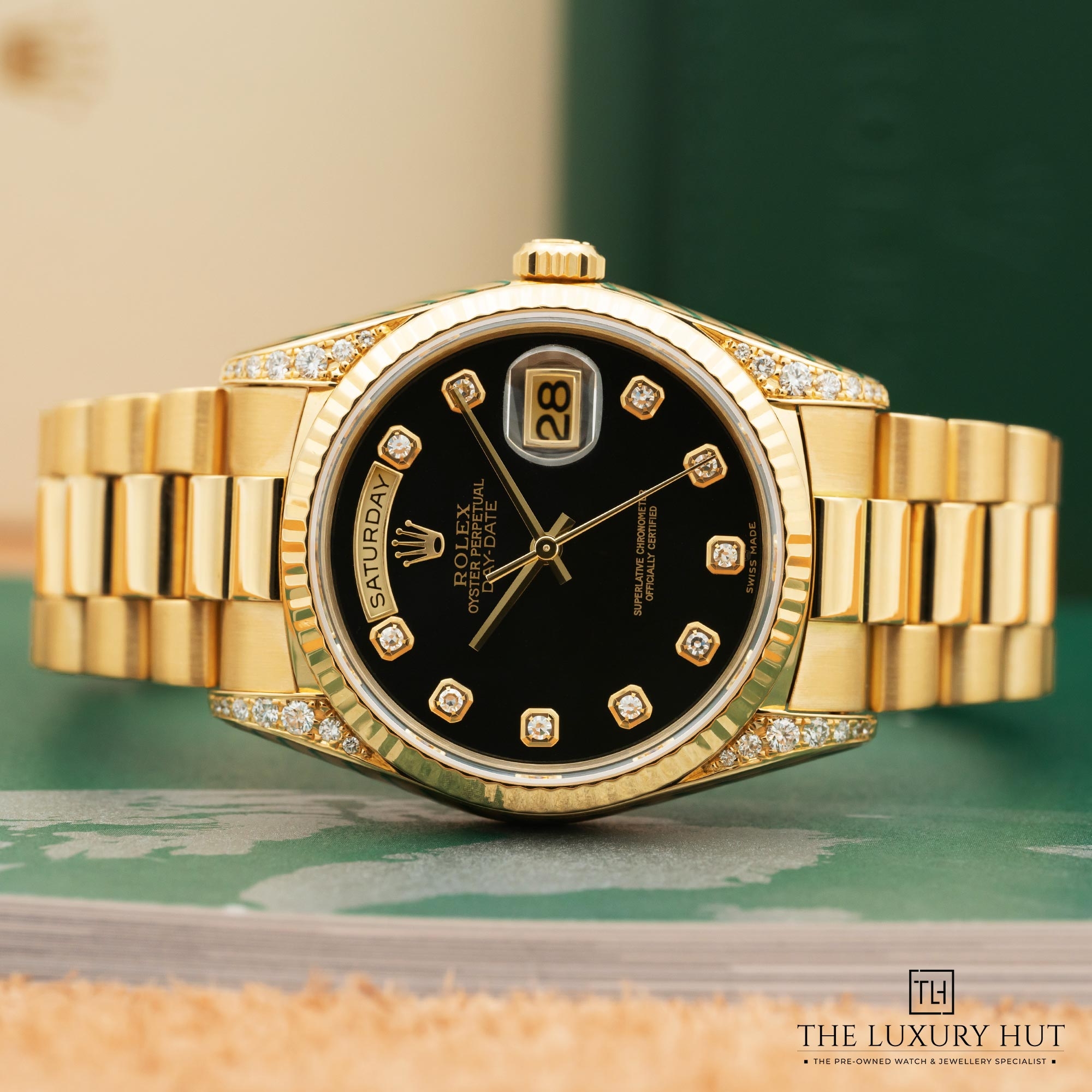 2025/02/Rolex_Day-Date_Gold_Black_Diamond_LB443-b.jpg