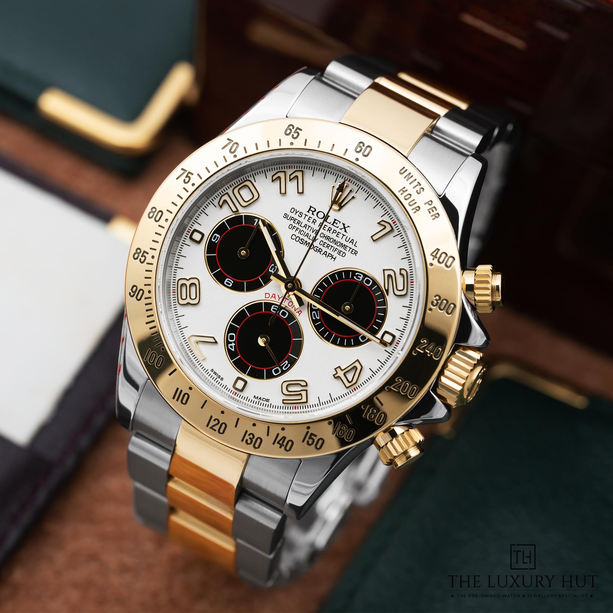 2025/02/Rolex_Daytona_Bi-Metal_Panda_White_Racing_LB392-b.jpg