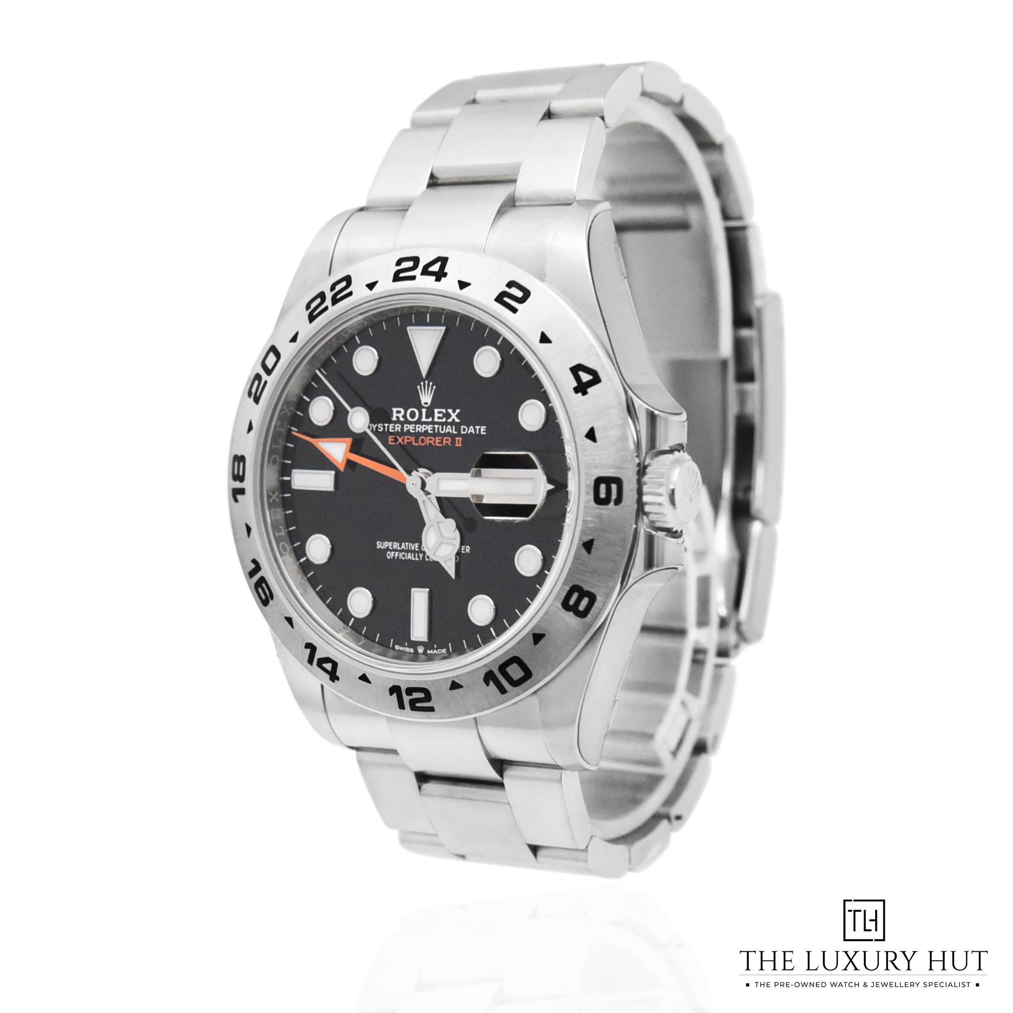 2025/02/Rolex_Explorer-II_42mm_Black_Dial_51541-b.jpg