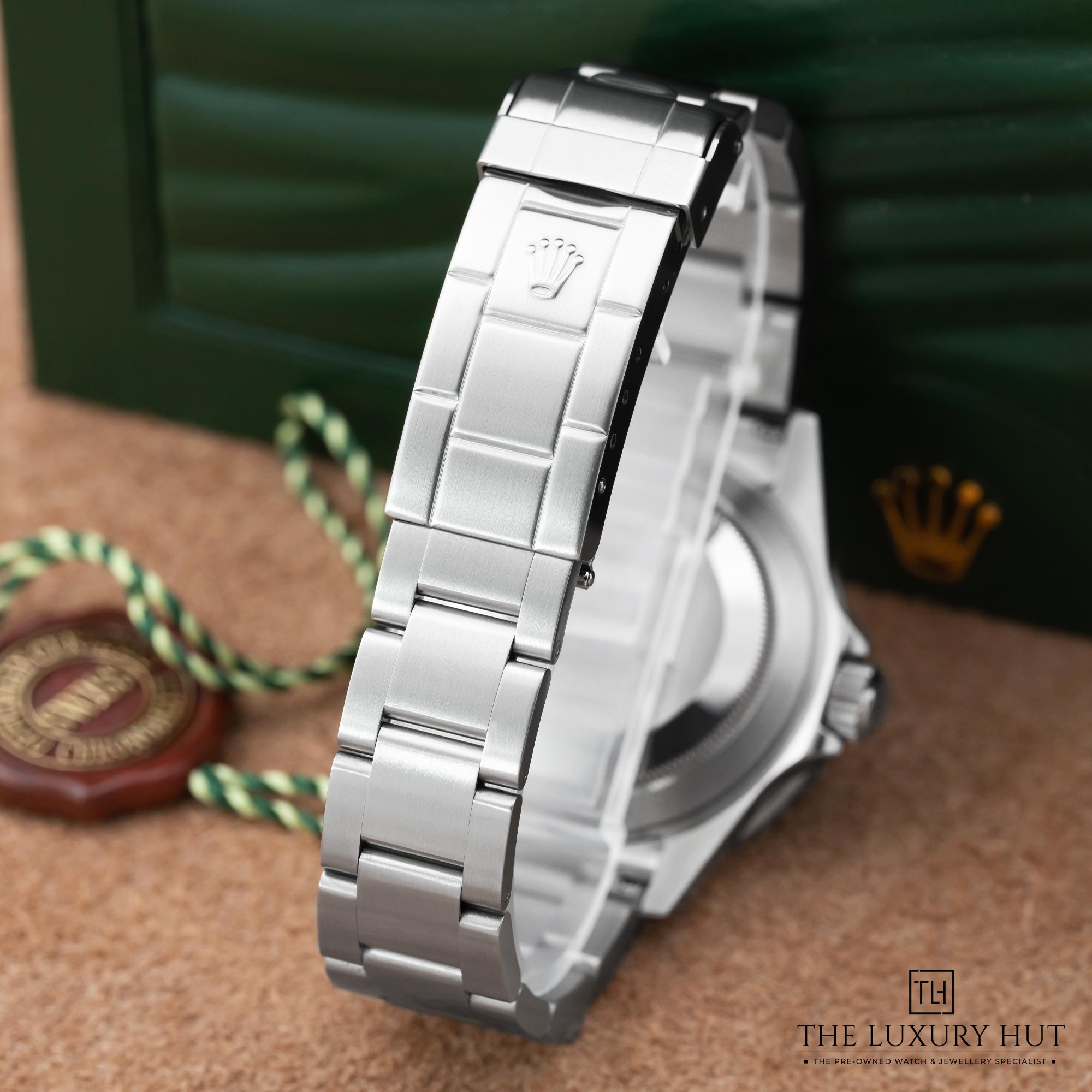 2025/02/Rolex_Submariner_Date_Steel_40mm_Black_Dial_LB460-d.jpg