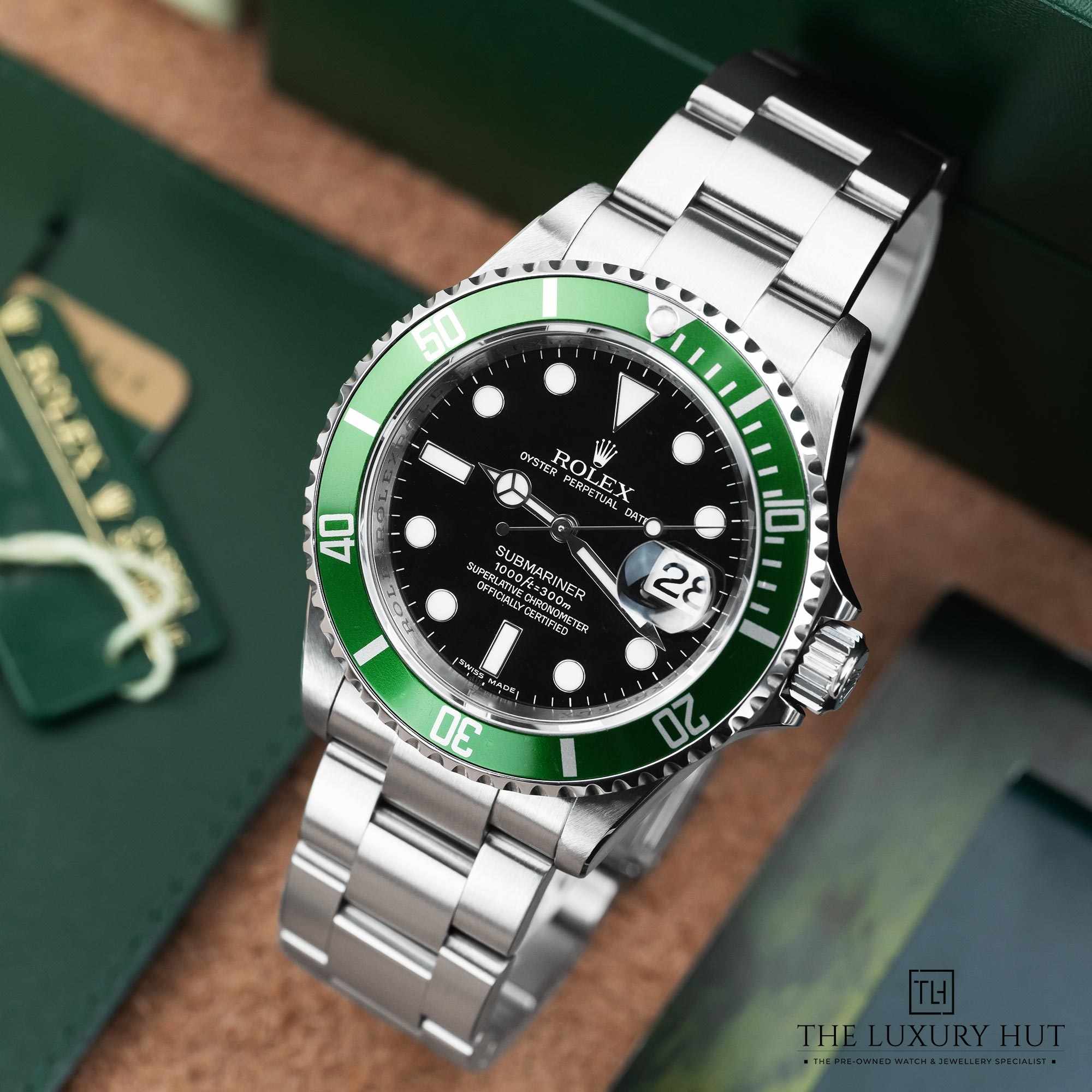 2025/02/Rolex_Submariner_Kermit_Black_Maxi_Dial_LB470-b.jpg