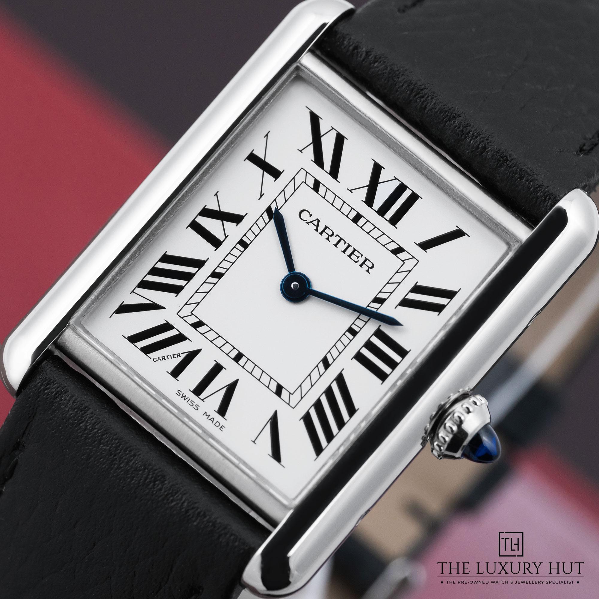 2025/03/Cartier_Tank_Must_Large_Silver_Dial_51526e.jpg