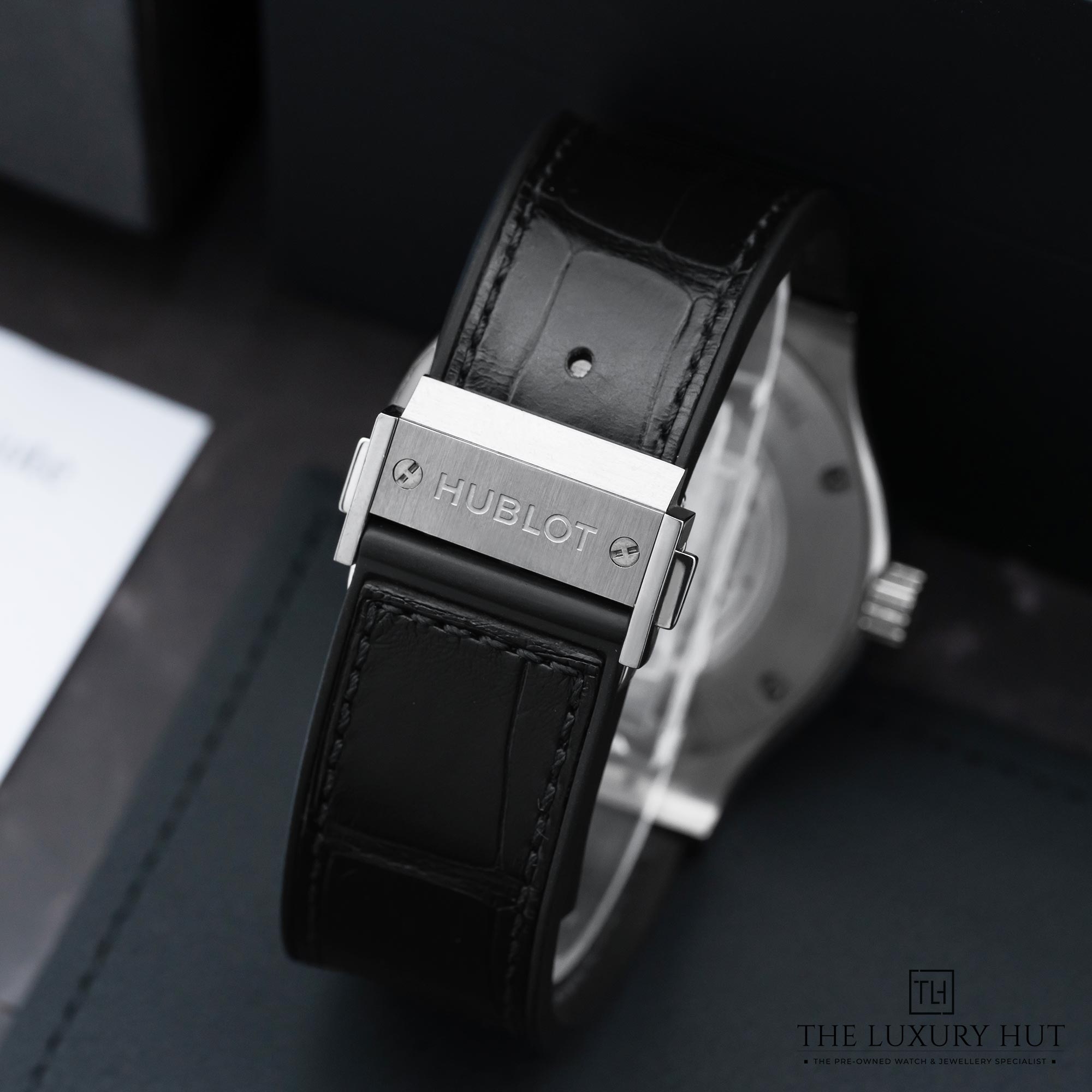 2025/03/Hublot_Classic_Fusion_Titanium_Black_51601-d.jpg