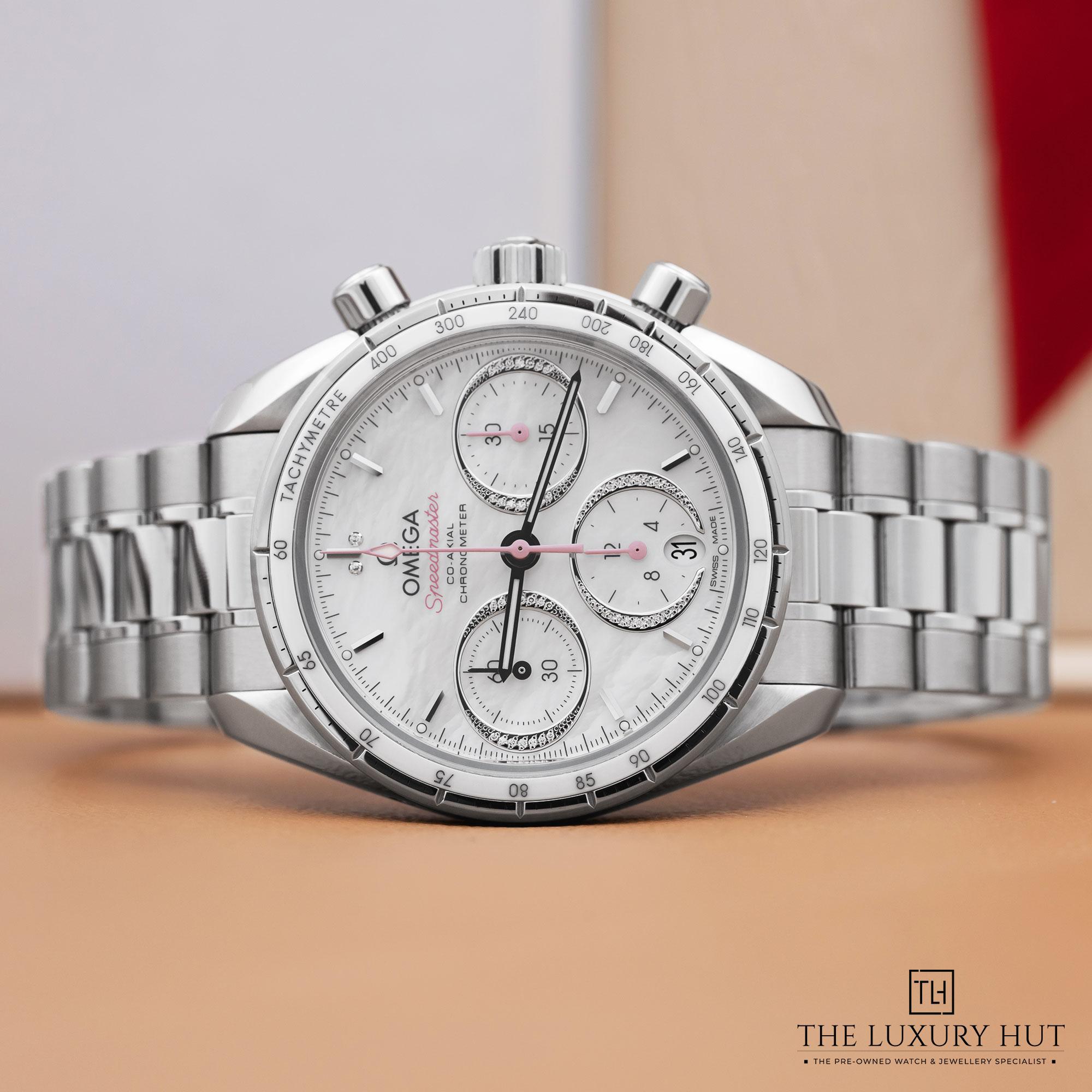 2025/03/Omega_Speedmaster_Chronograph_MOP_51633-b.jpg