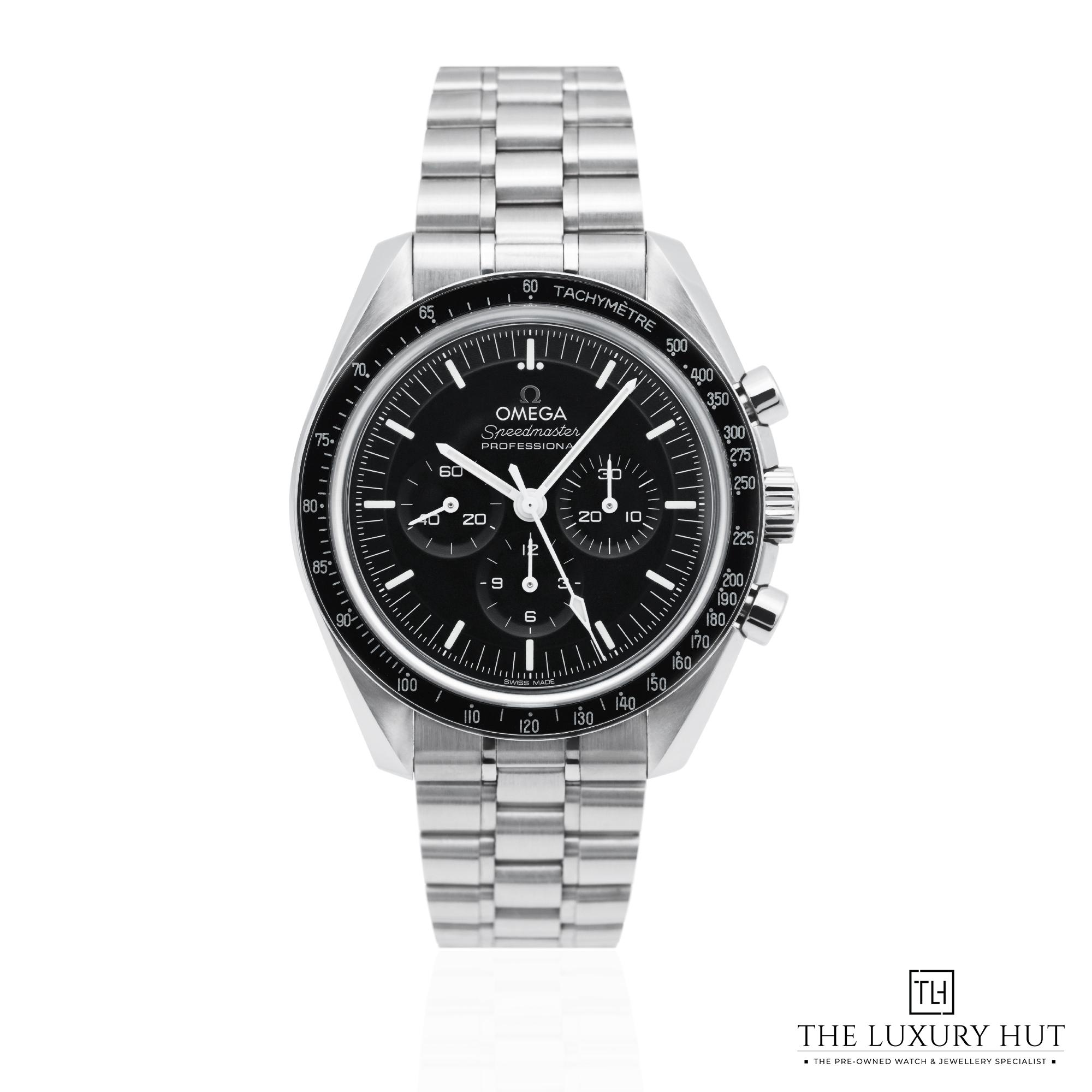 2025/03/Omega_Speedmaster_Moonwatch_42_Black_Dial_51598-a.jpg