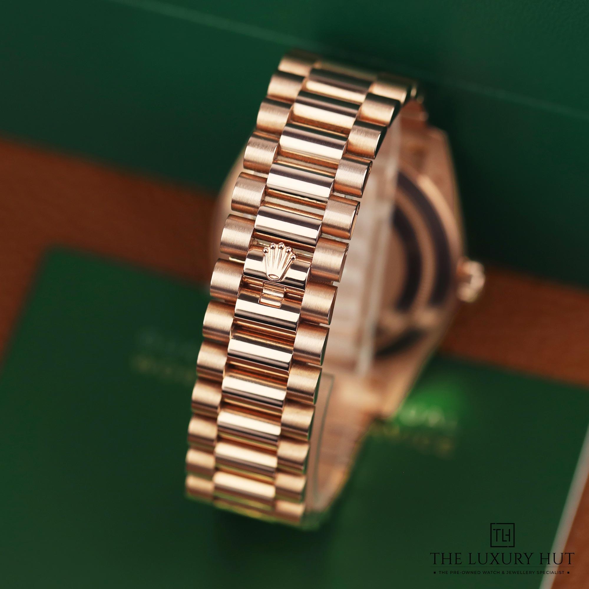 2025/03/Rolex_Day-Date_40mm_Everose_Green_LB478-e.jpg