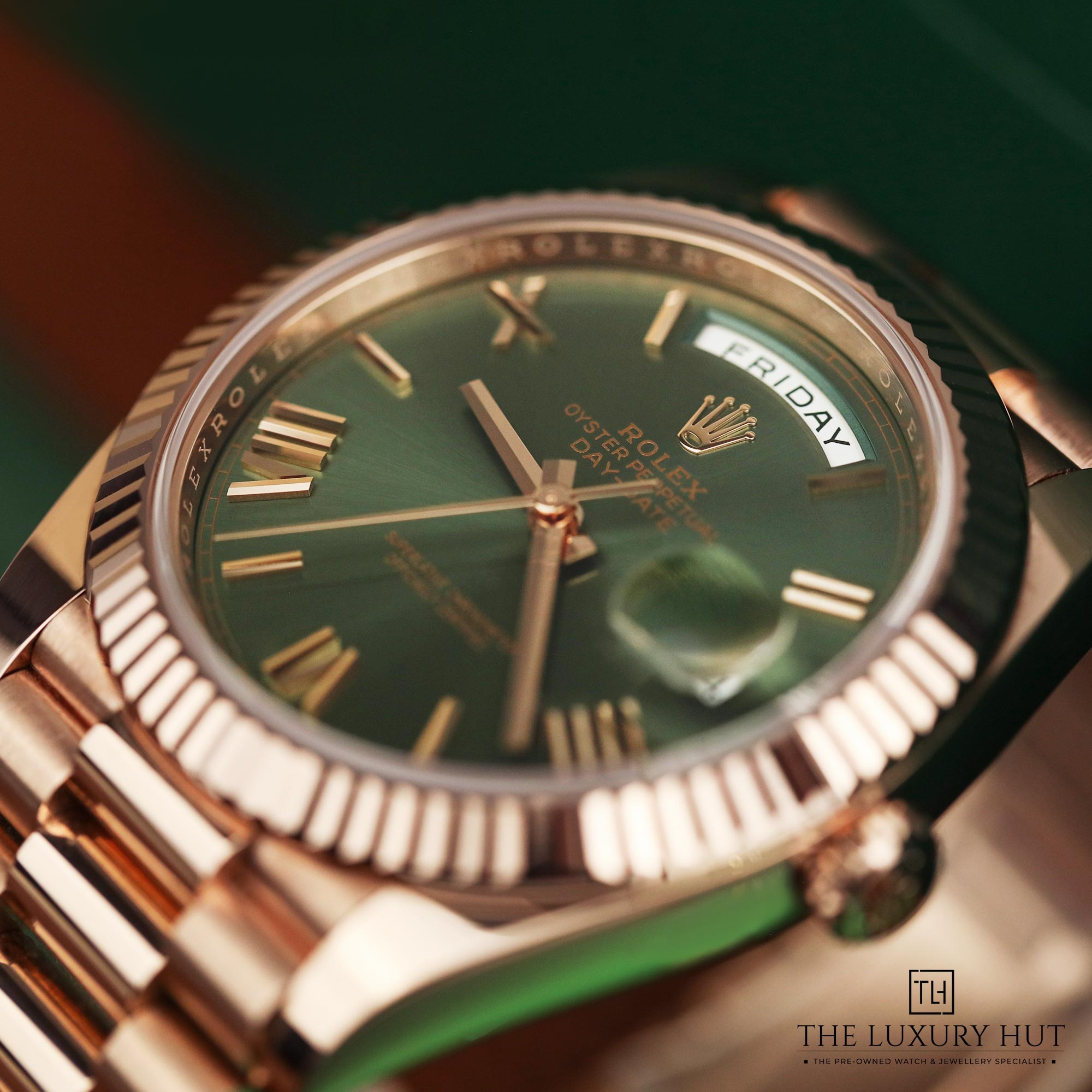 2025/03/Rolex_Day-Date_40mm_Everose_Green_LB478-h.jpg