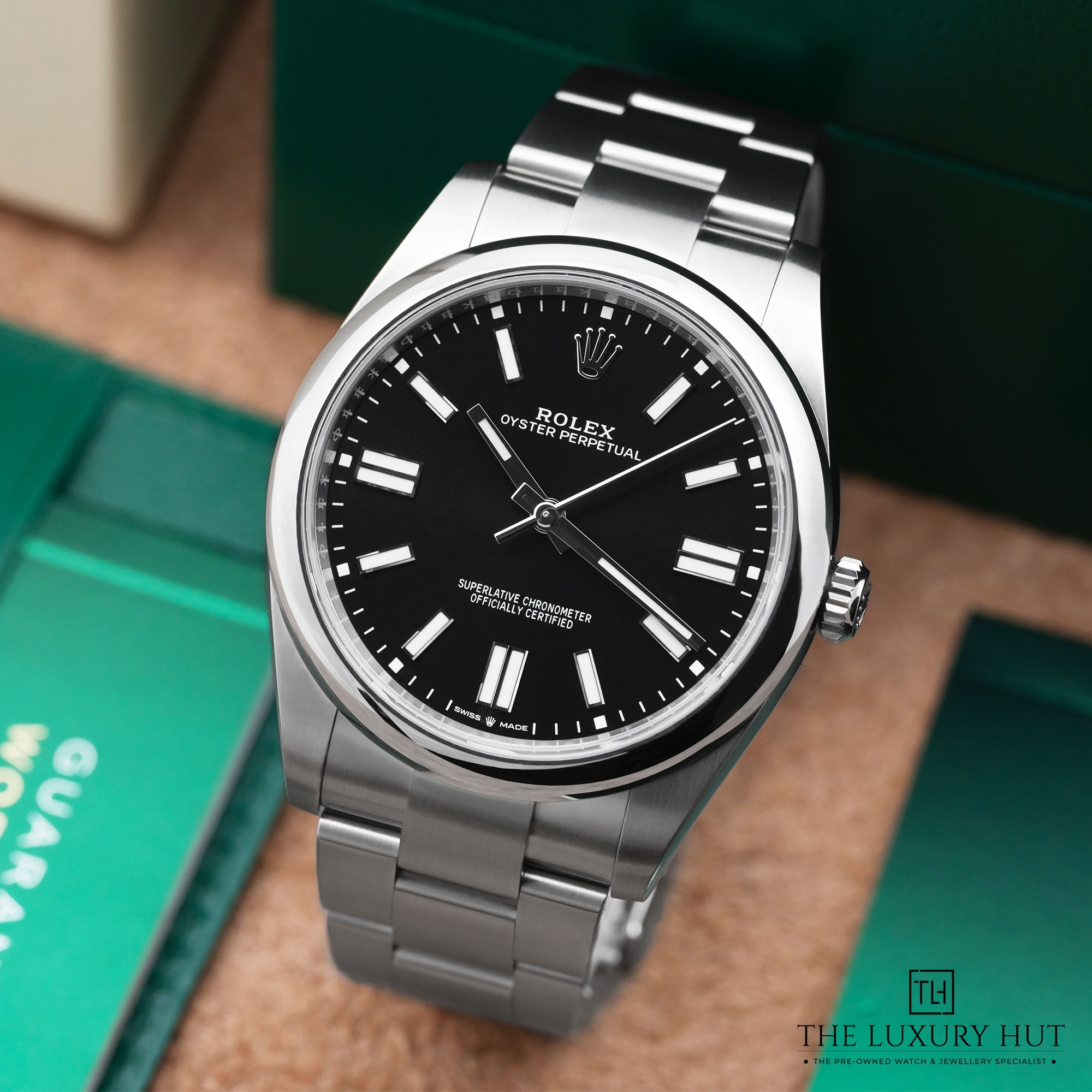 2025/03/Rolex_Oyster_Perpetual_41_Black_51576-b.jpg