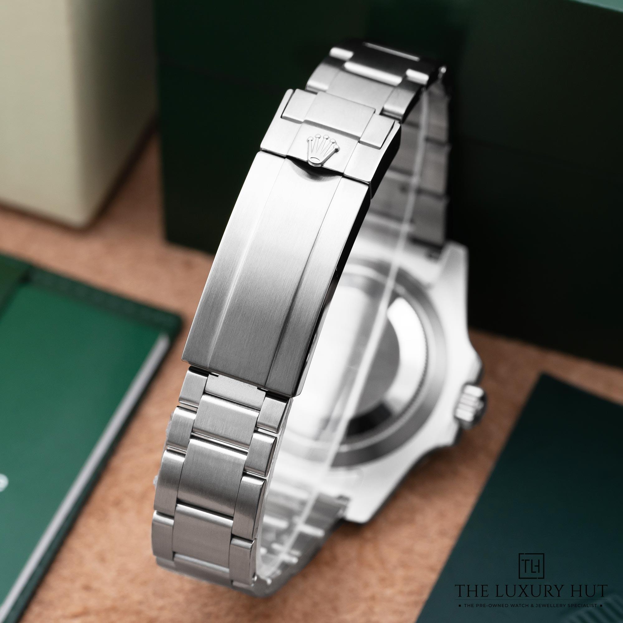 2025/03/Rolex_Submariner_HULK_Steel_Green_51565d.jpg
