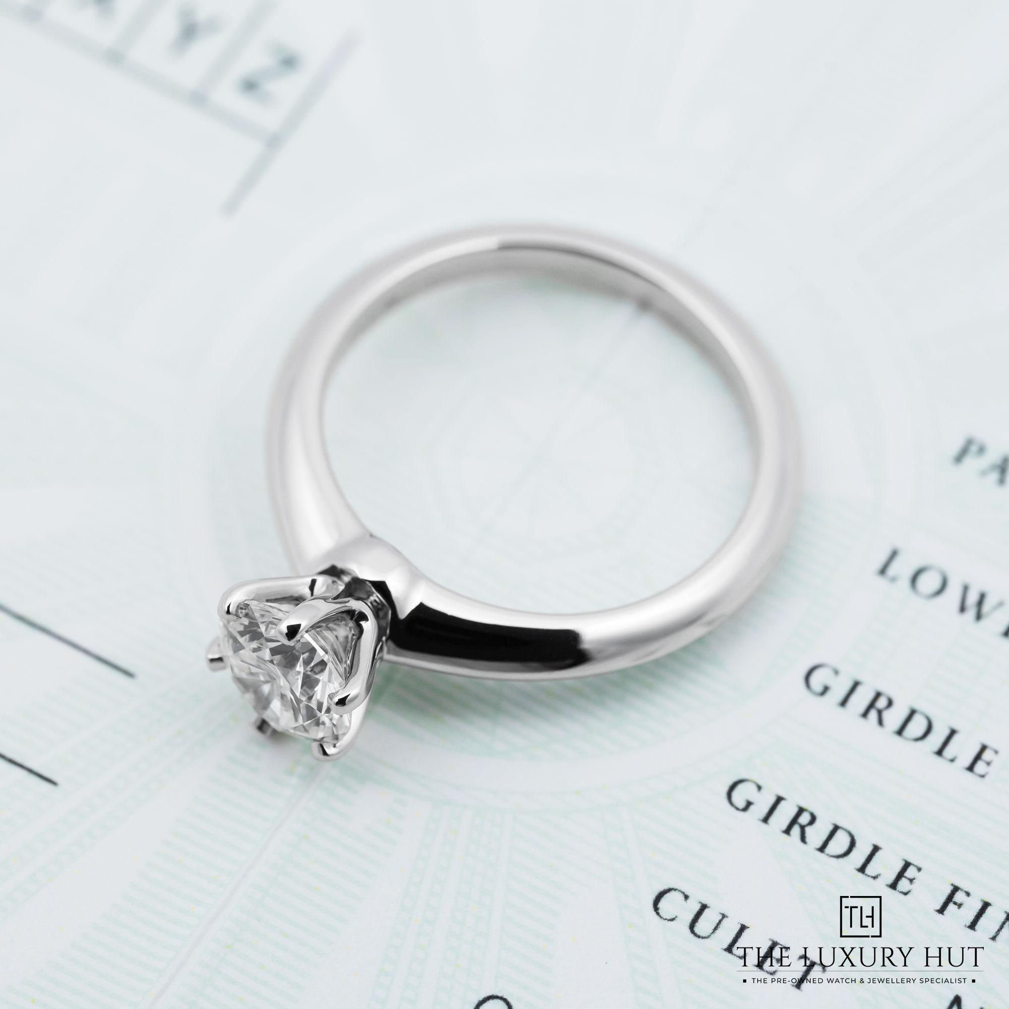 2025/03/Tiffany-Co_Platinum_Diamond_Ring_51645-c.jpg