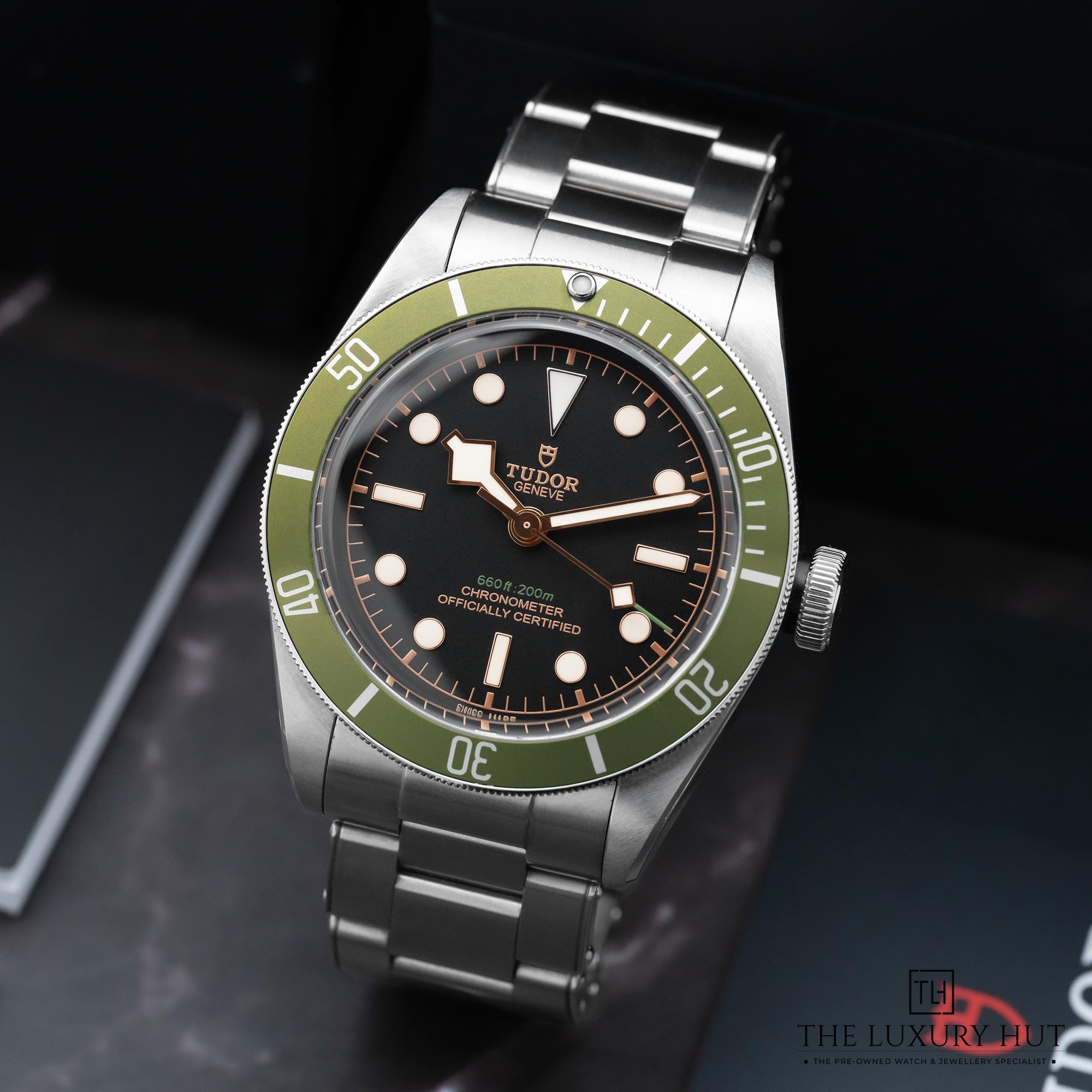 2025/03/Tudor_Black_Bay_Harrods_Limited_LB528-b.jpg