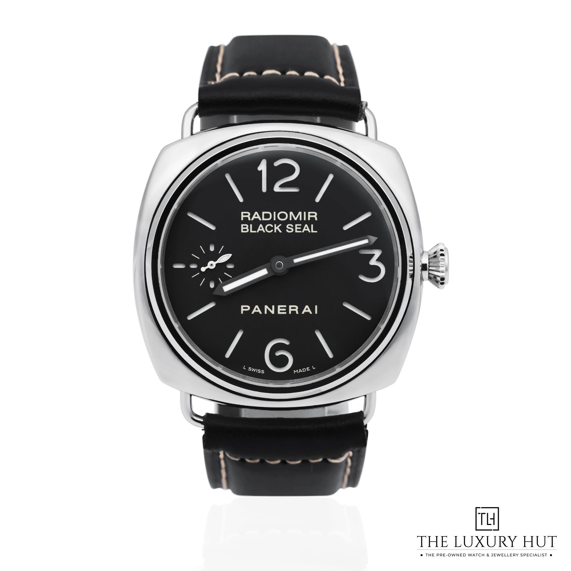 2025/04/Panerai_Radiomir_Black-Seal_Black_Dial_51680-a.jpg