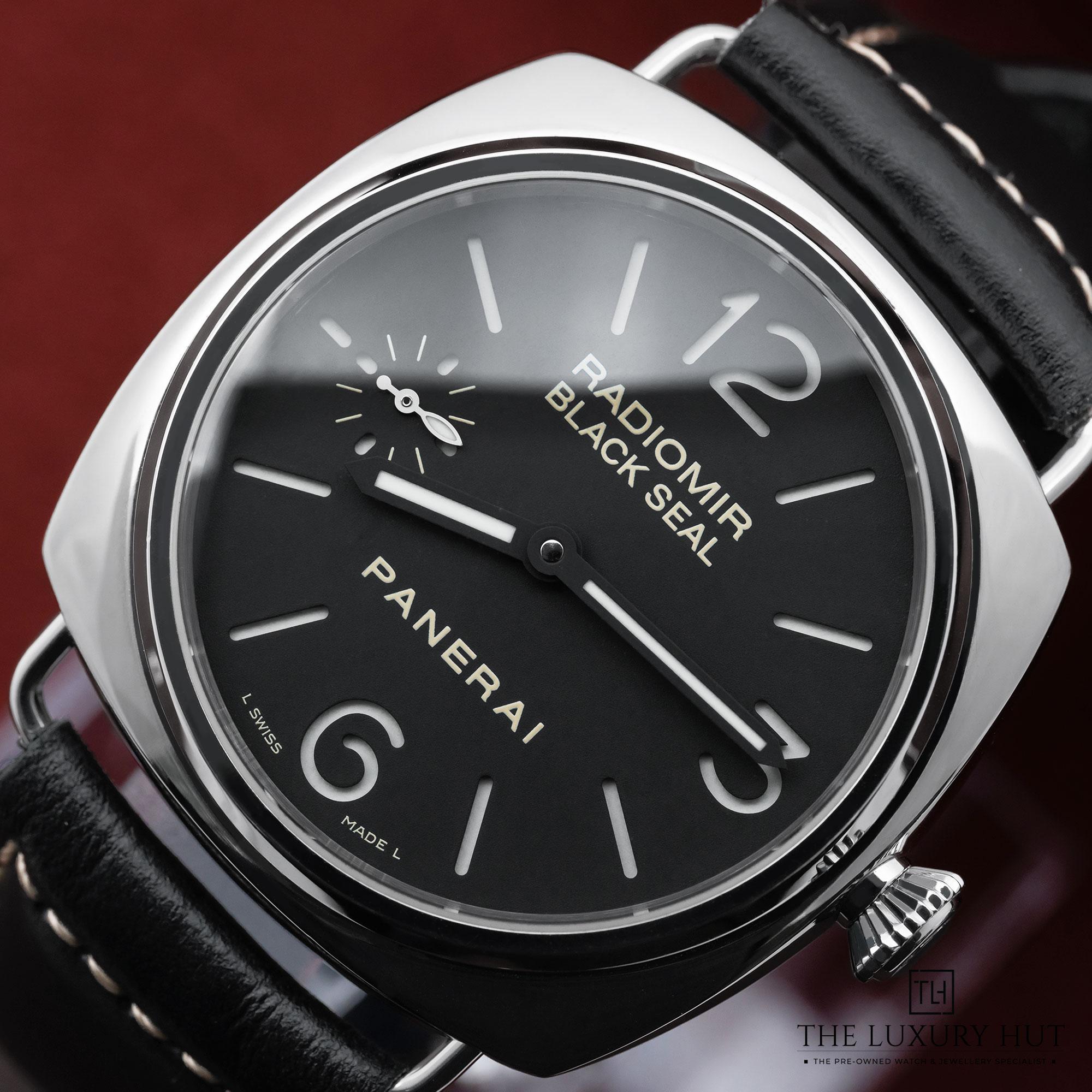 2025/04/Panerai_Radiomir_Black-Seal_Black_Dial_51680-e.jpg