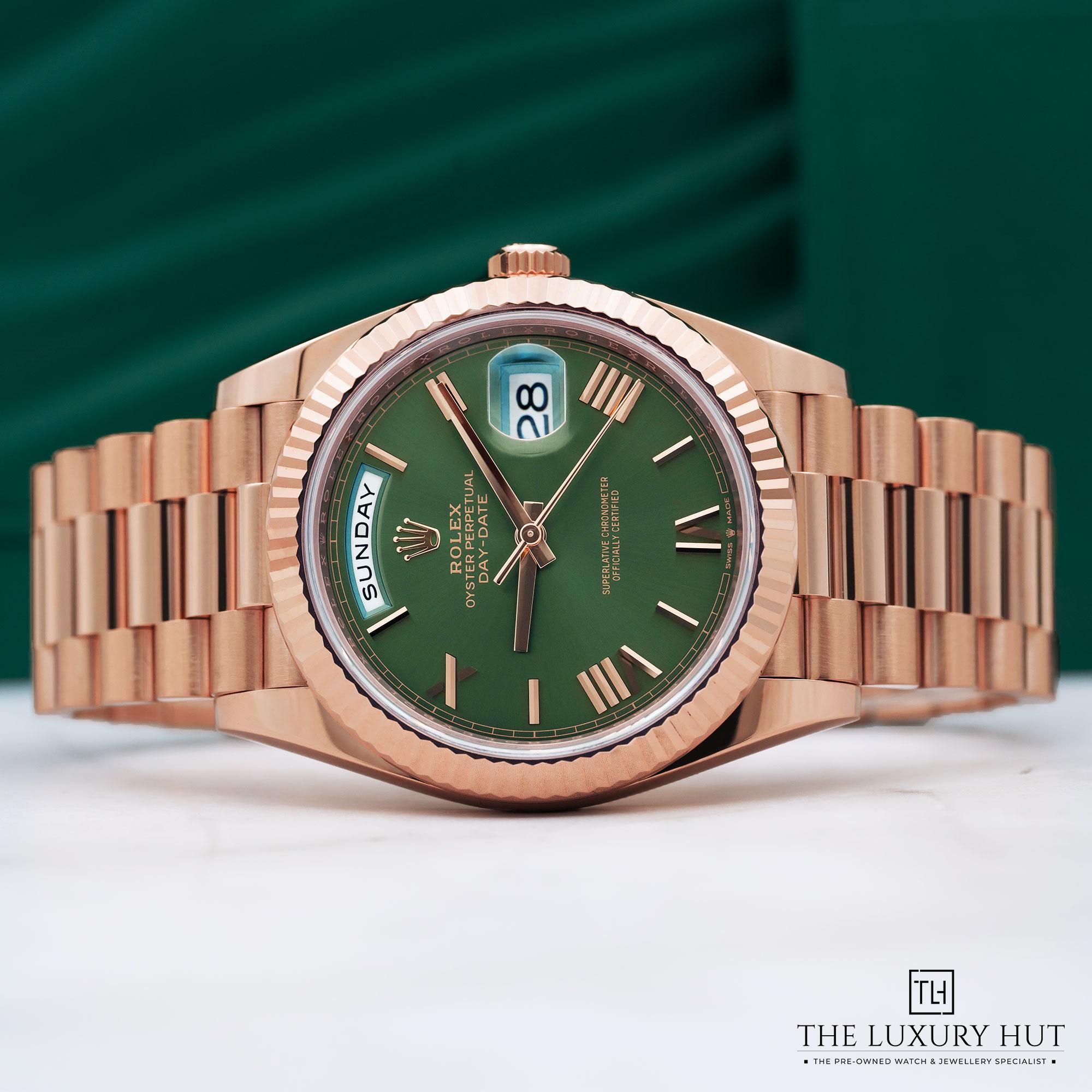 2025/04/Rolex_Day-Date_Rose_Gold_Olive_Green_LB570-c.jpg