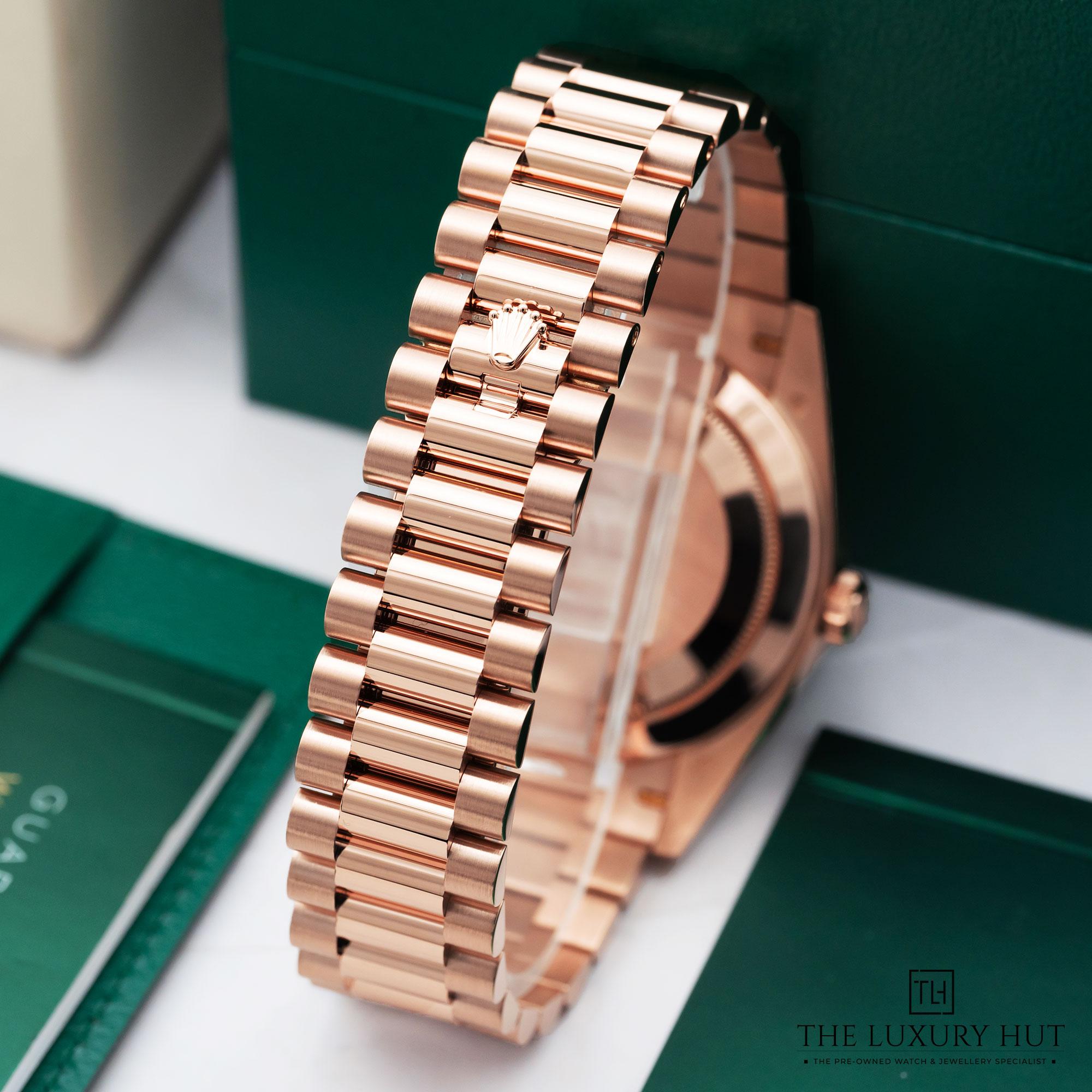 2025/04/Rolex_Day-Date_Rose_Gold_Olive_Green_LB570-e.jpg