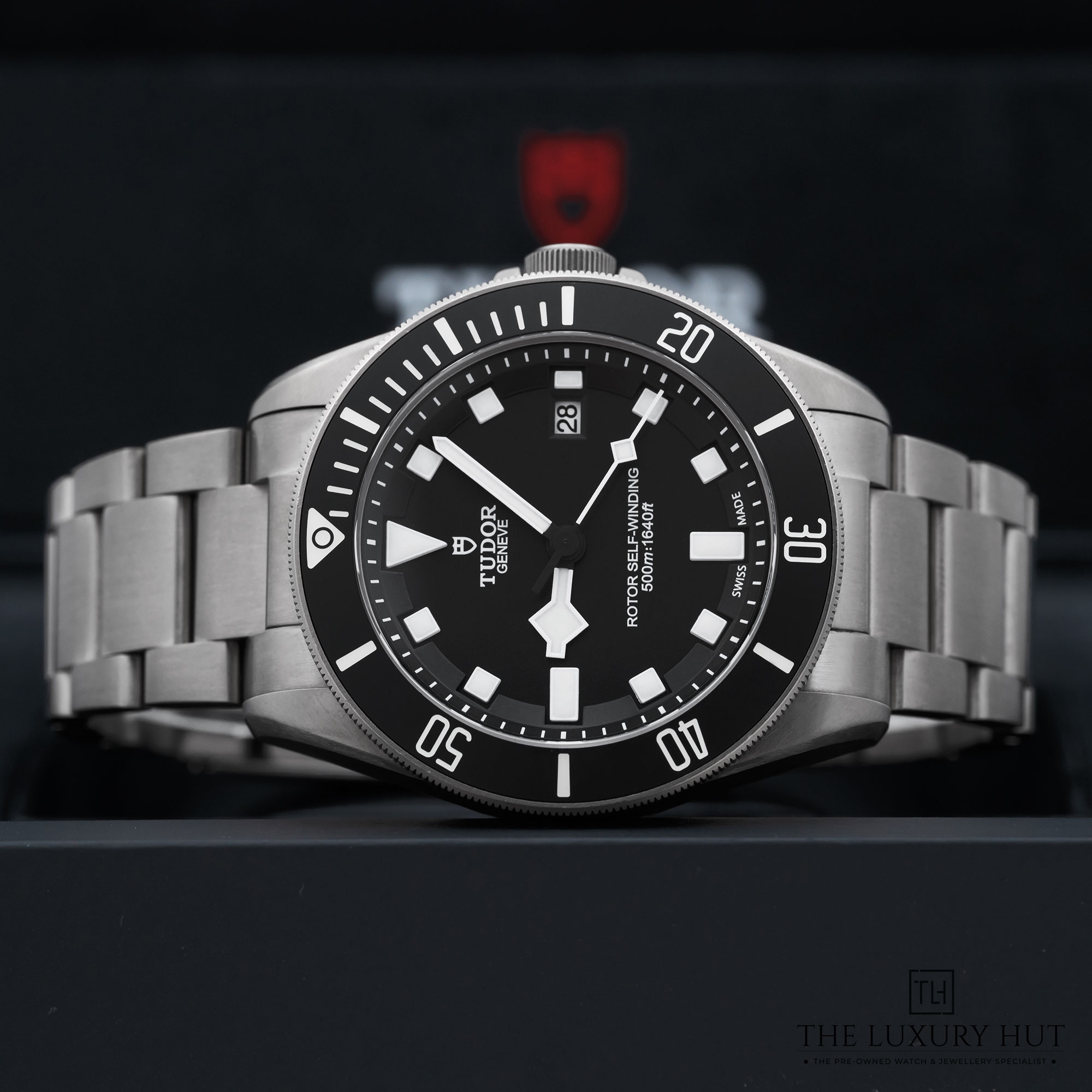 2025/04/Tudor_Pelagos_Titanium_42_Black_51647-b.jpg