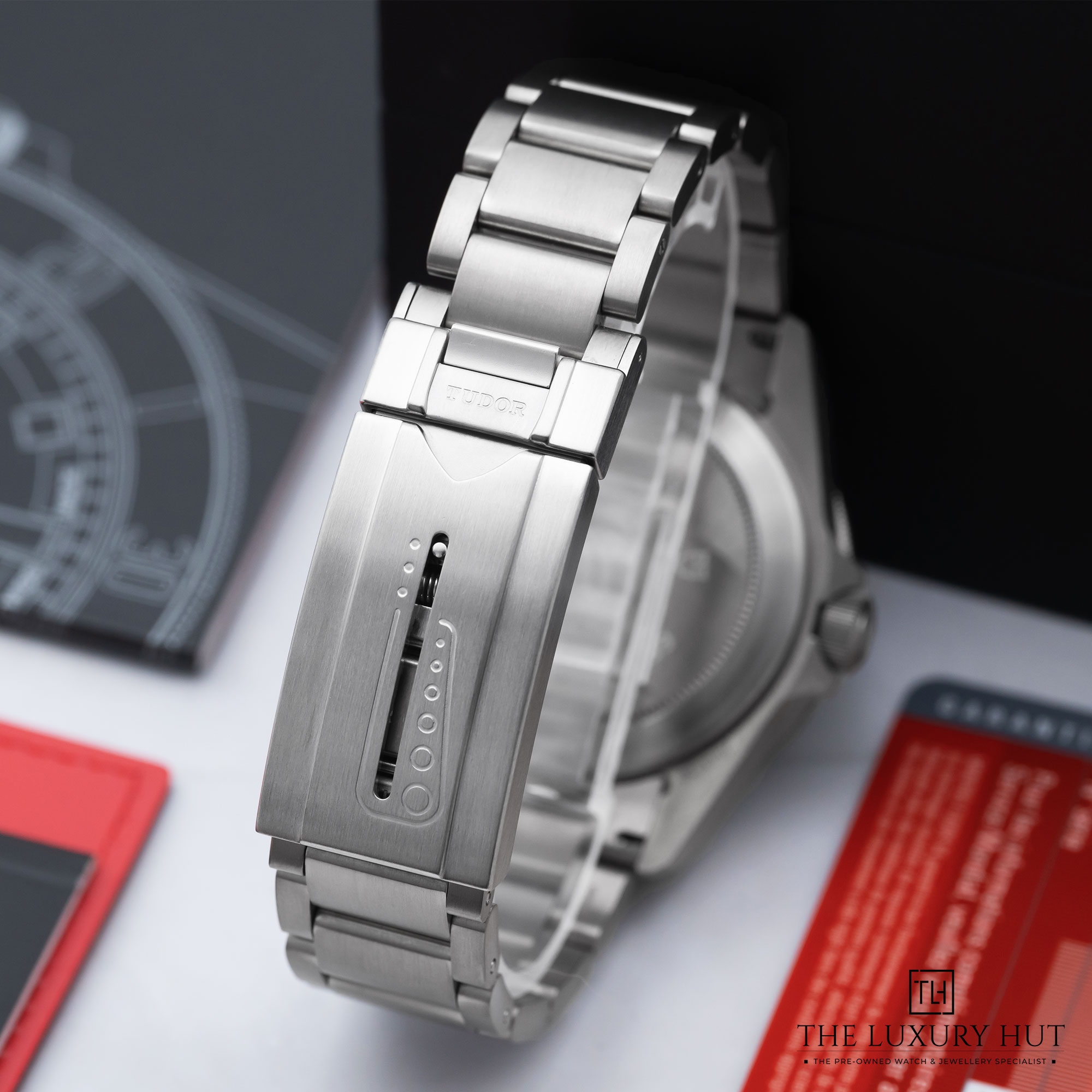 2025/04/Tudor_Pelagos_Titanium_42_Black_51647-d.jpg