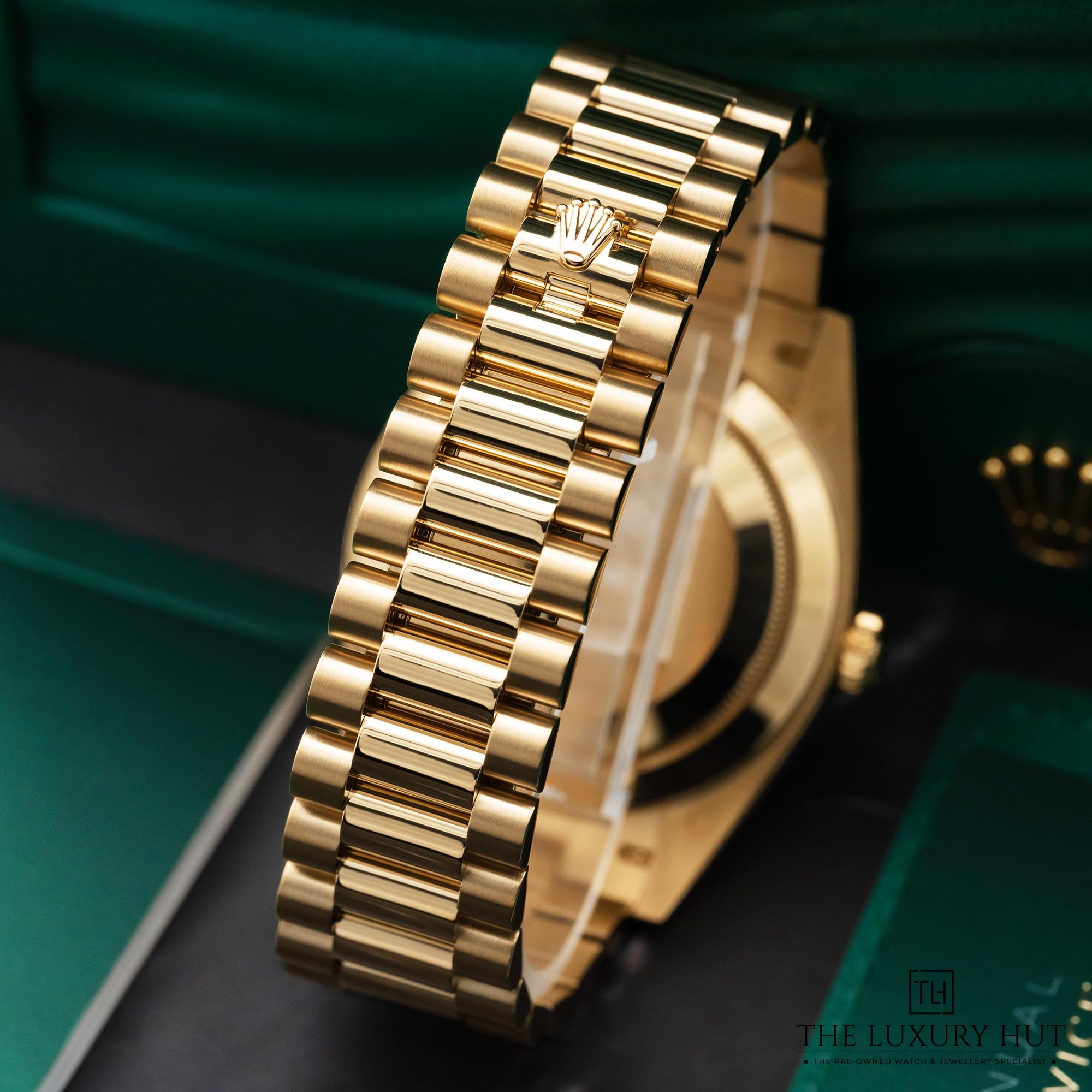 2025/05/Rolex_Day-Date_Yellow_Gold_Black_Onyx_2252-d.jpg