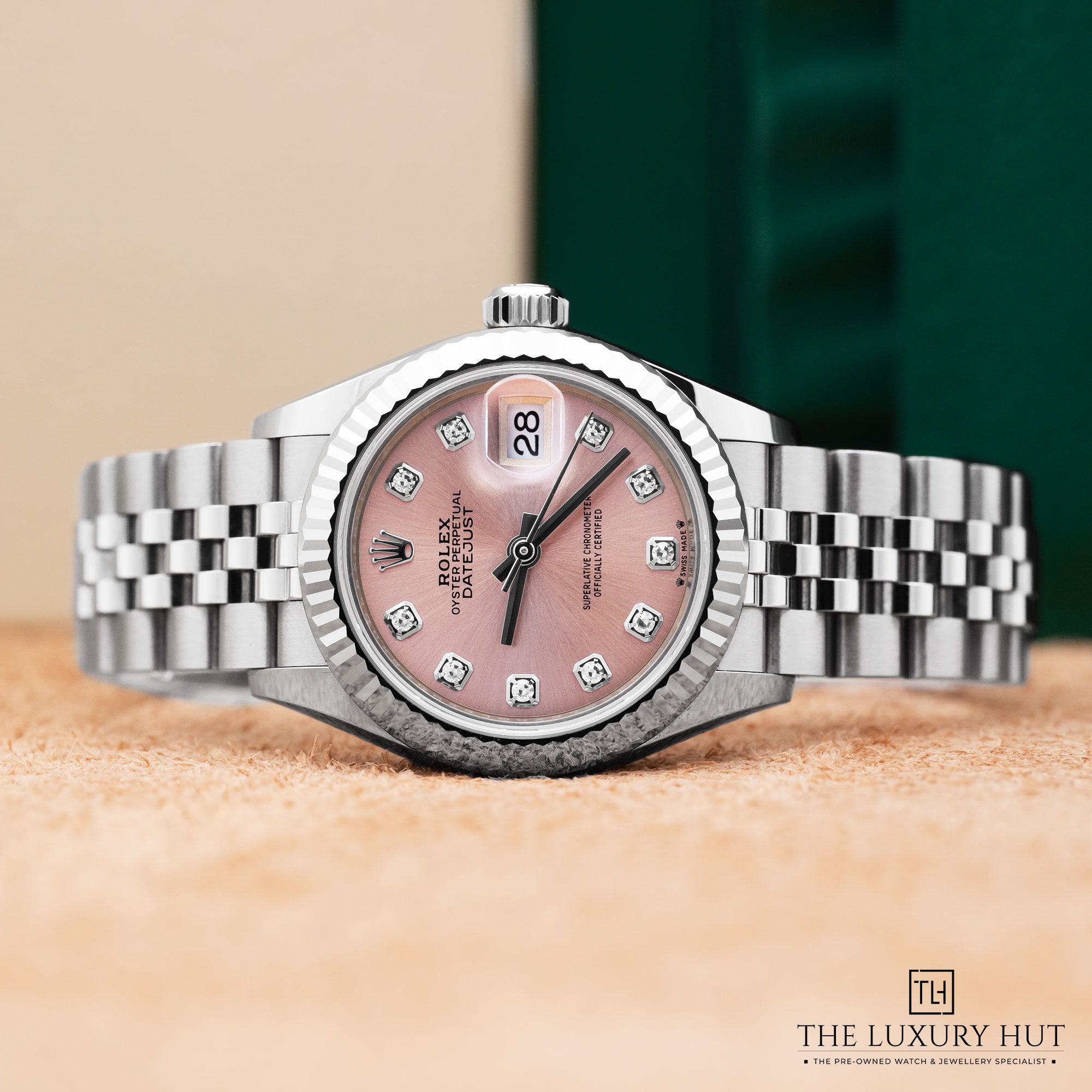 2025/05/Rolex_Lady-Datejust_28mm_Pink_Diamond_51821-b.jpg