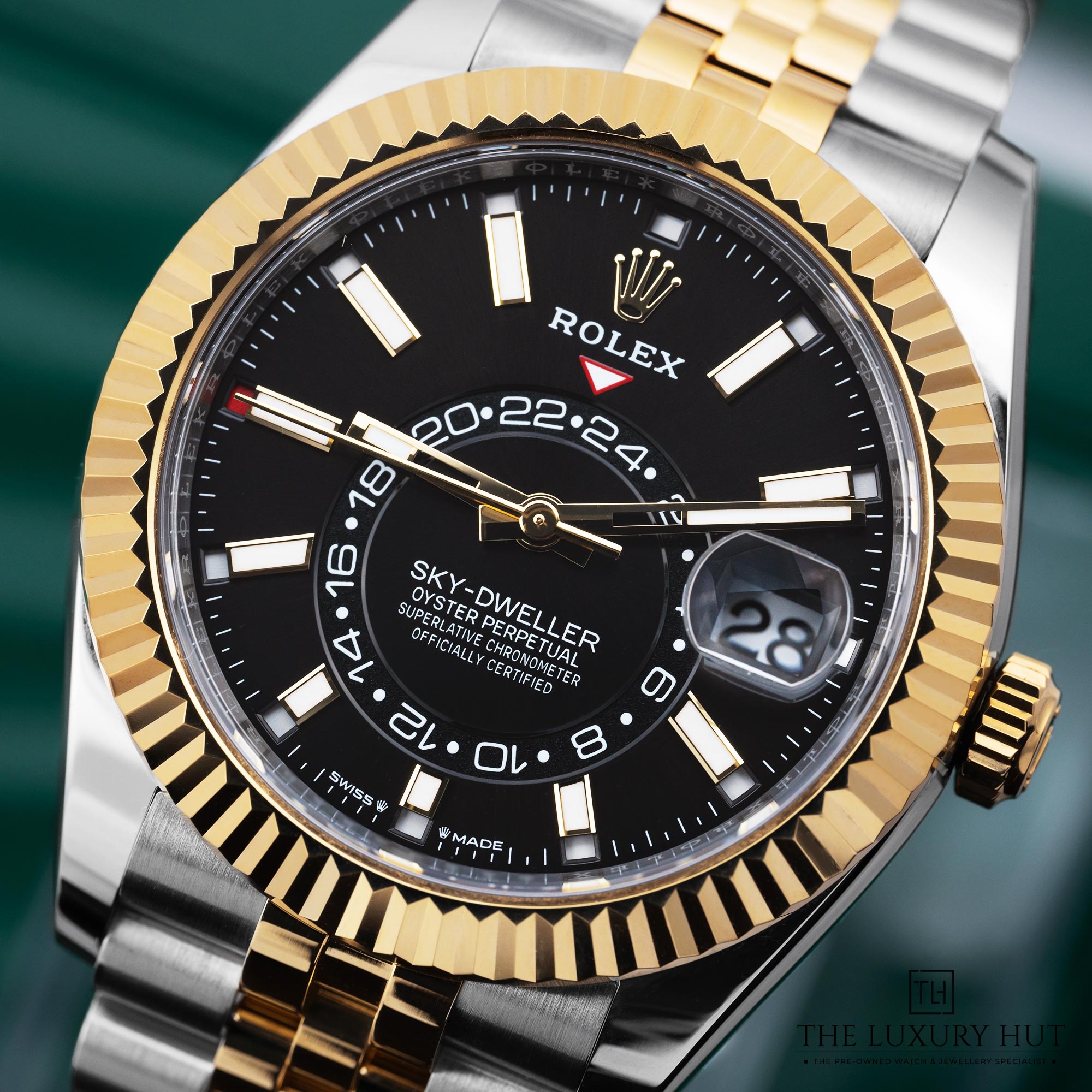 2025/05/Rolex_Sky-Dweller_Bi-Metal_Jubilee_Black_51785-e.jpg