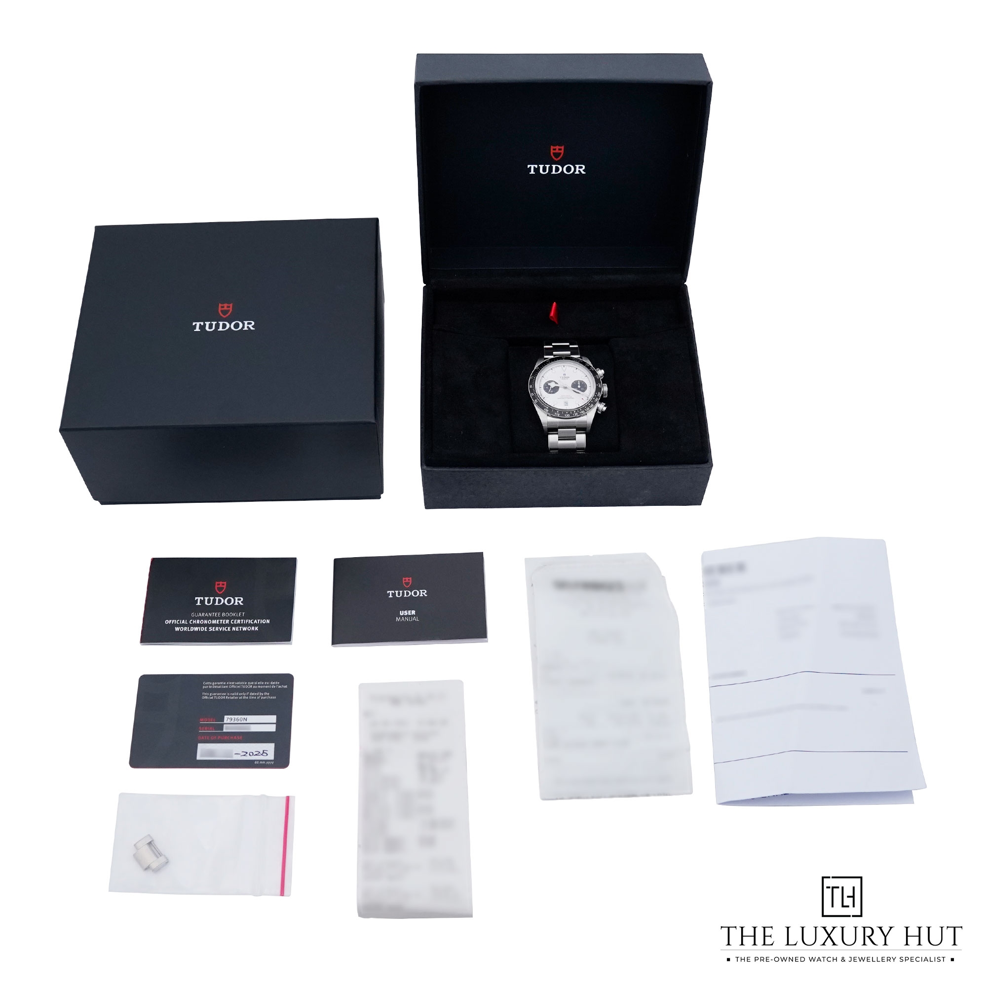 2025/05/Tudor_Black_Bay_Chrono_White_Panda_Dial_51712-e.jpg
