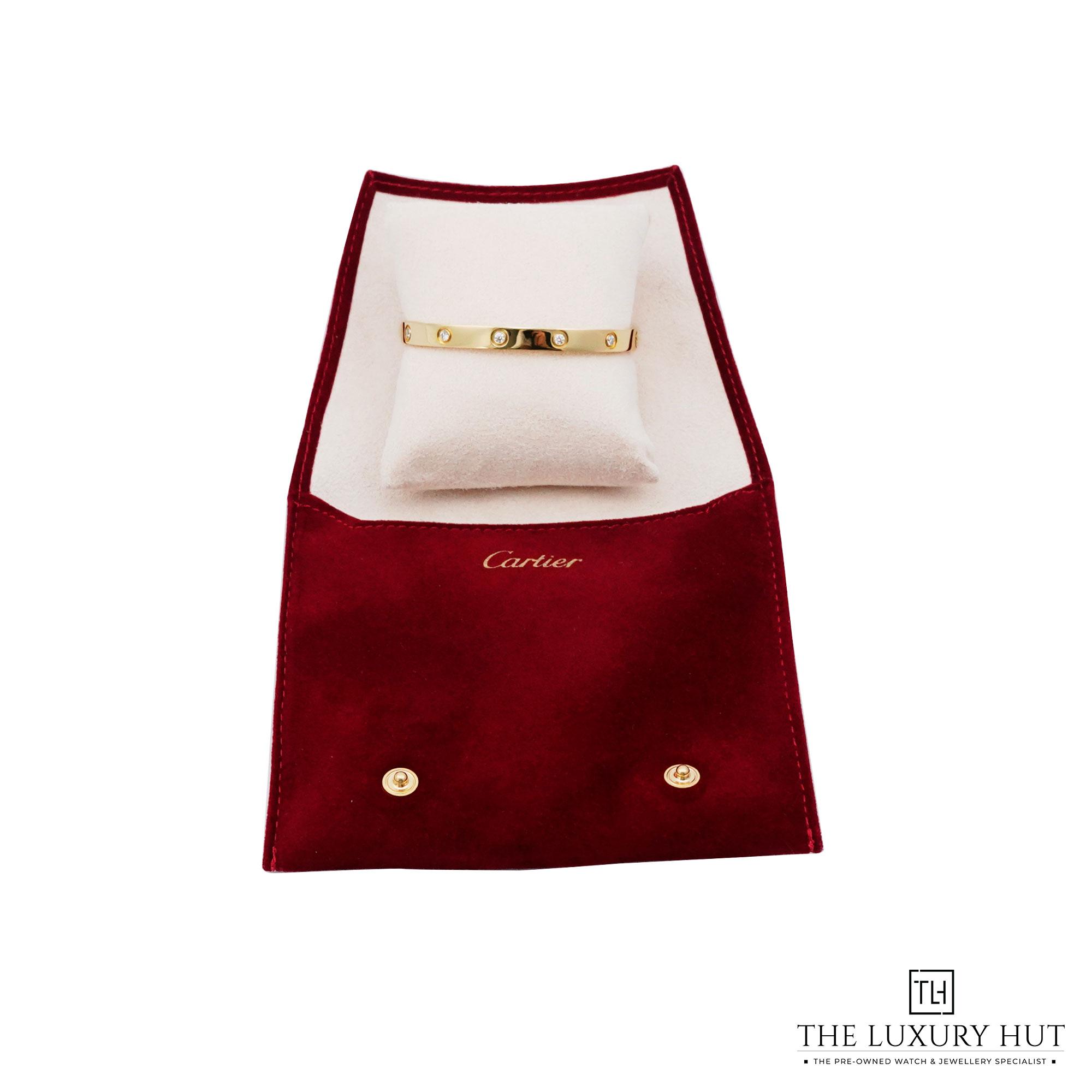 2025/06/Cartier_Gold_10_Diamonds_Love_Bangle_LB621-e.jpg