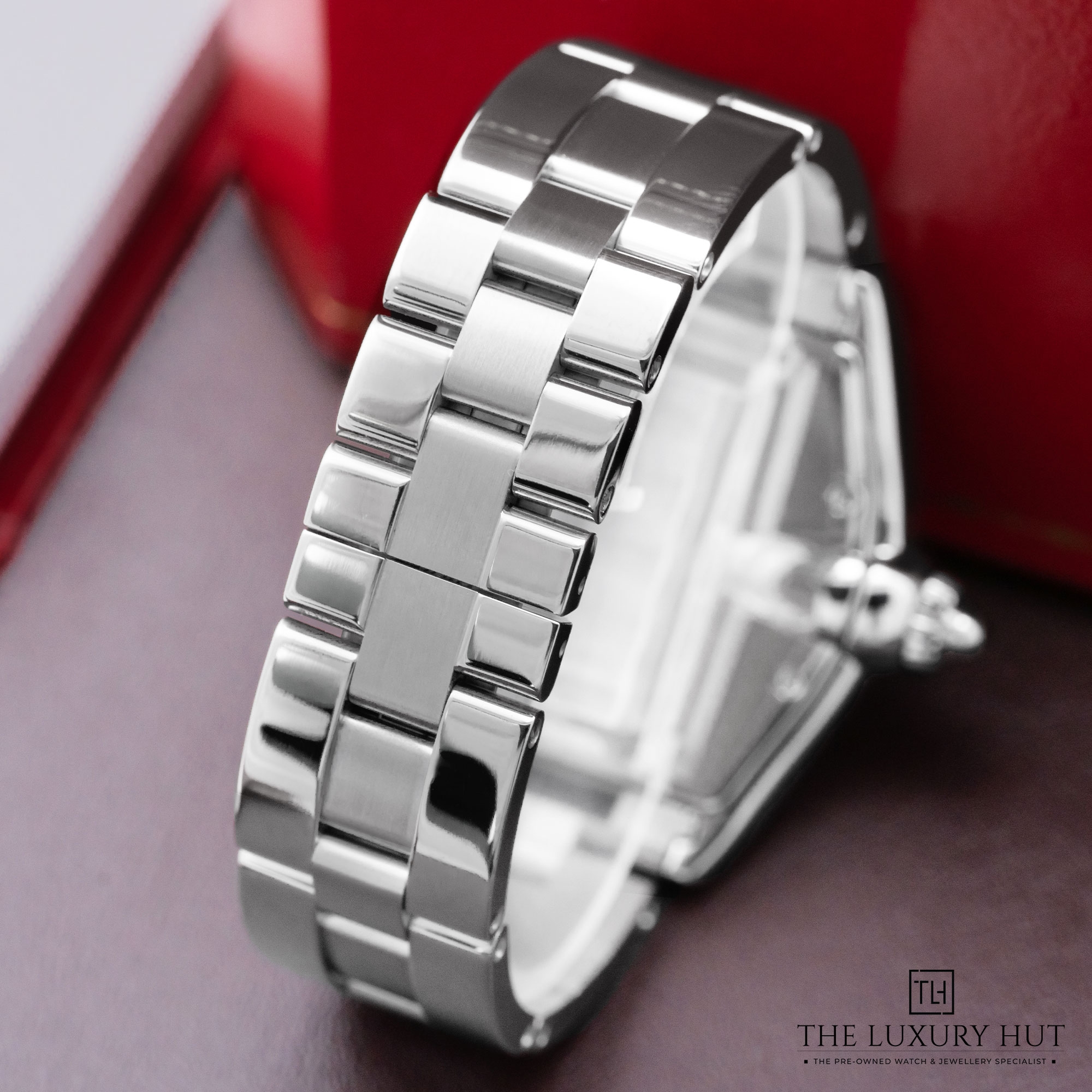 2025/06/Cartier_Roadster_Steel_38mm_Silver_Dial_51833-d.jpg