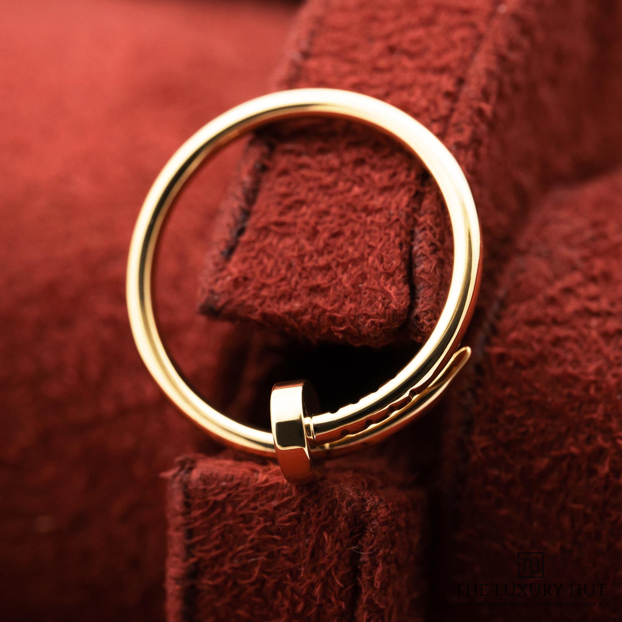 2025/06/Cartier_Yellow_Gold_Small_Juste_Un_Clou_Ring_51880-d.jpg