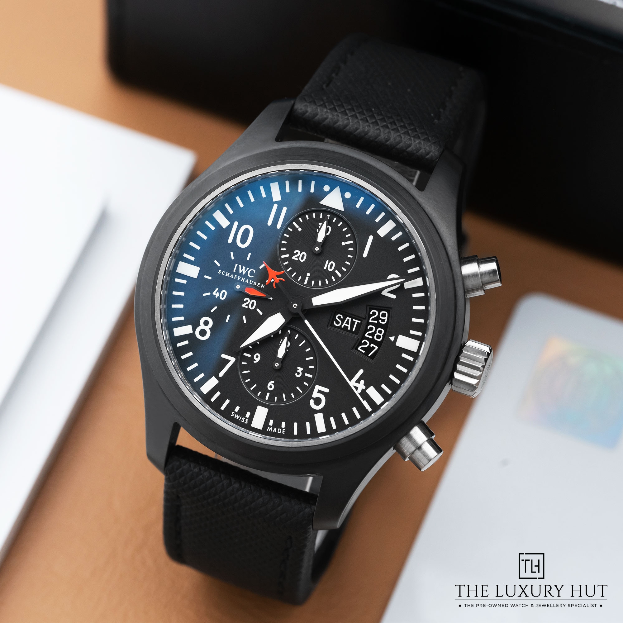 2025/06/IWC_Pilots_Chronograph_Top_Gun_Ceramic_LB632-b.jpg