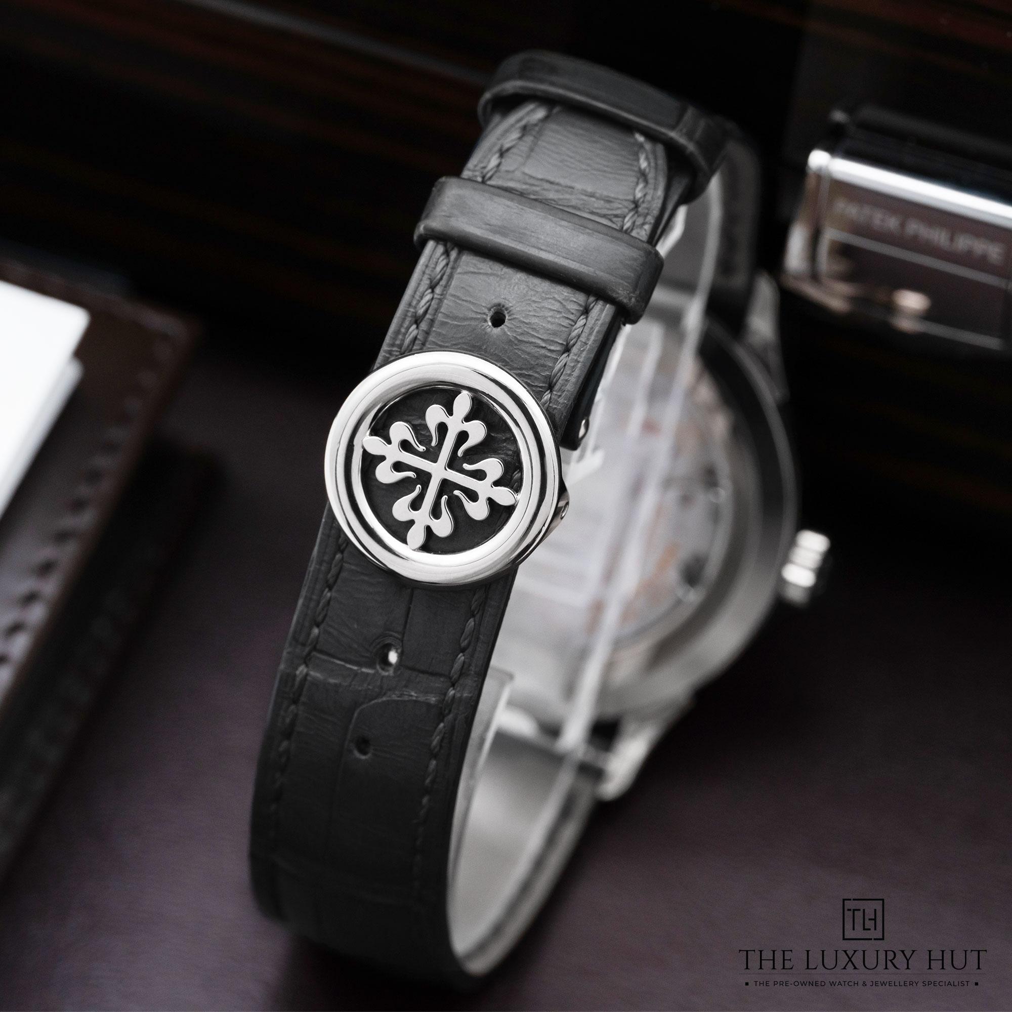 2025/06/Patek_Philippe_World_Time_Gold_Charcoal_Grey_51799-d.jpg