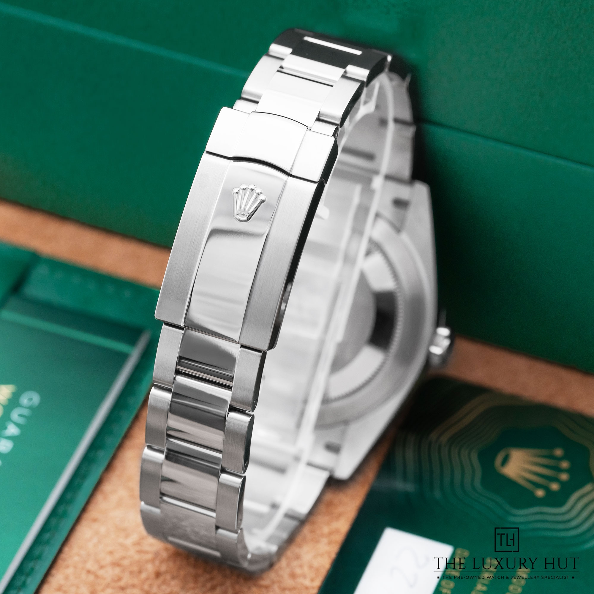 2025/06/Rolex_Datejust_41mm_Steel_White_Dial_51830-d.jpg