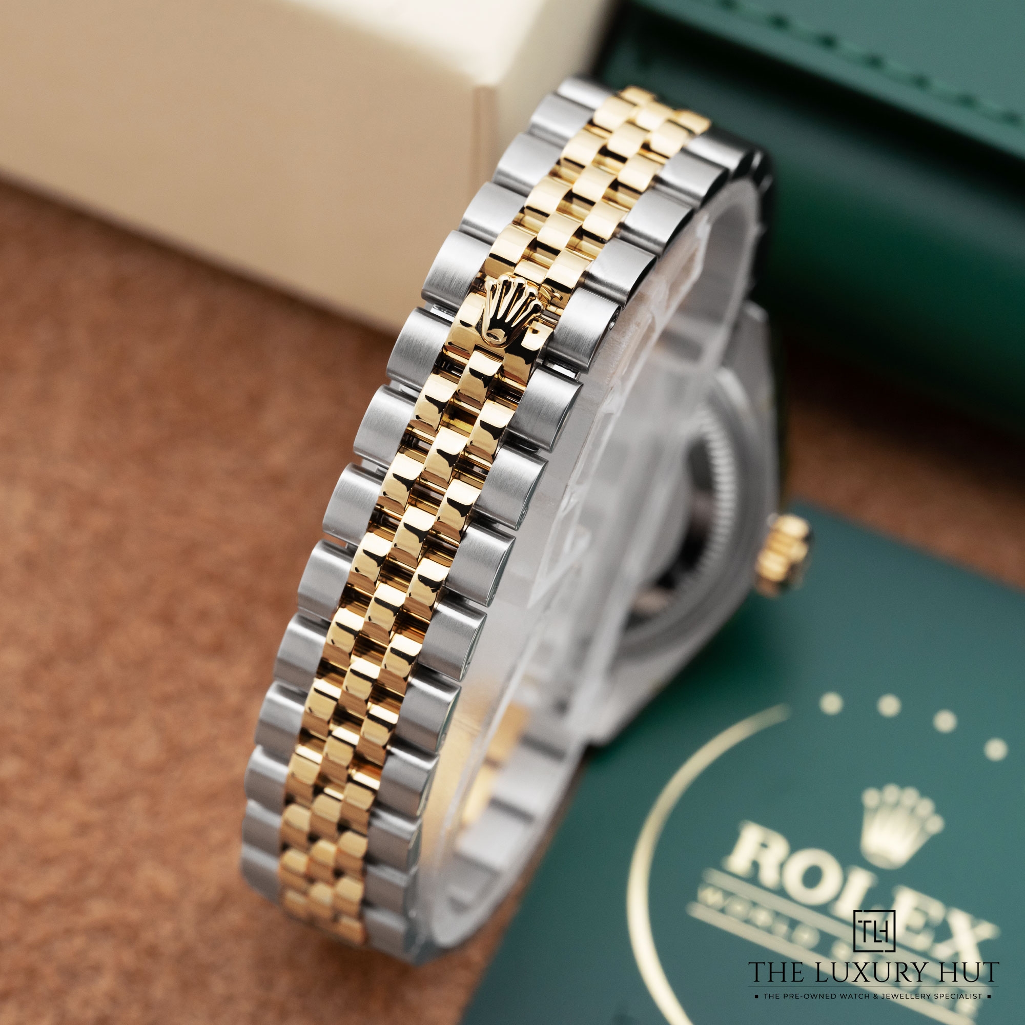 2025/06/Rolex_Lady_Datejust_Bi-Metal_28_Silver_LB555-c.jpg