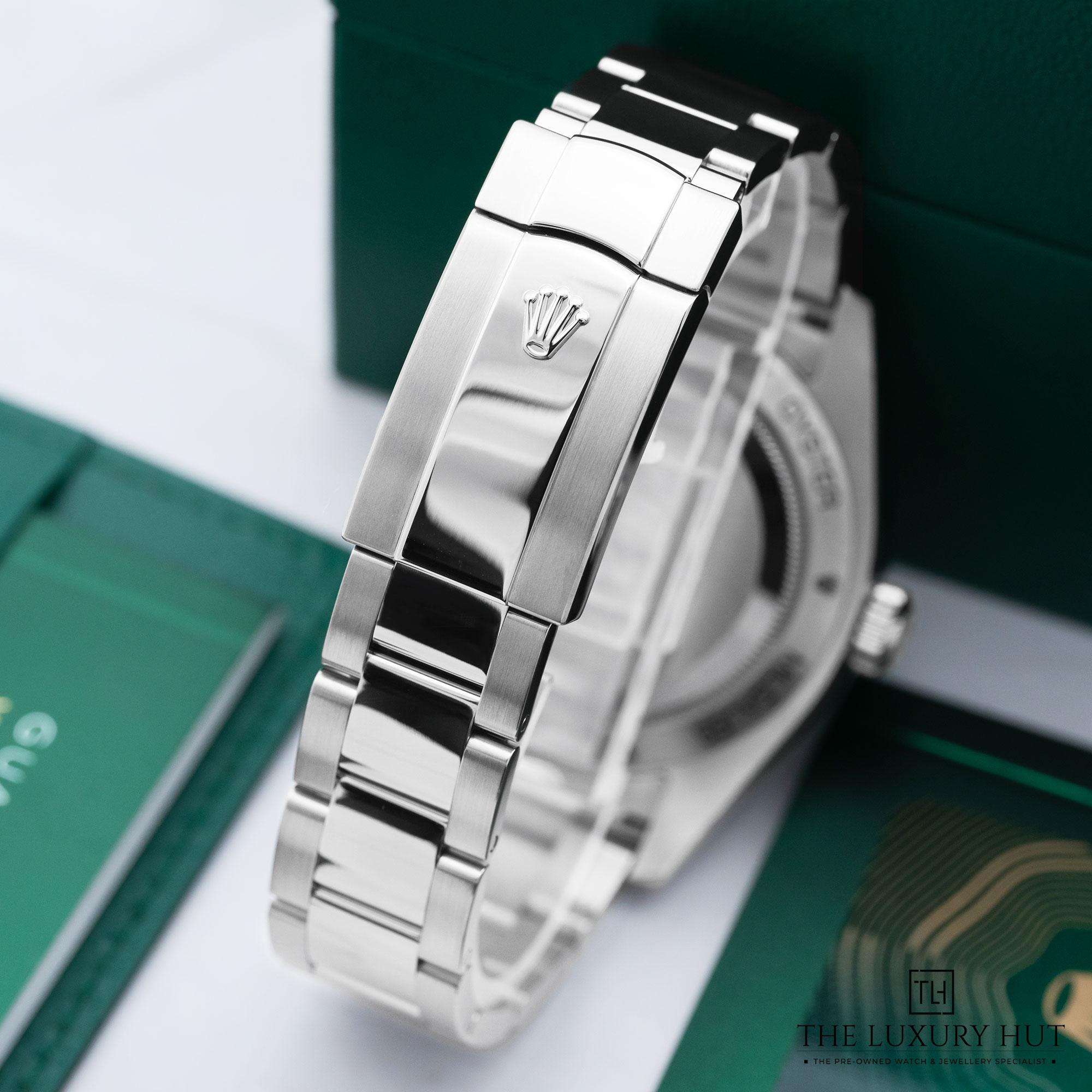 2025/06/Rolex_Milgauss_Steel_40mm_Z-Blue_Dial_51803-d.jpg