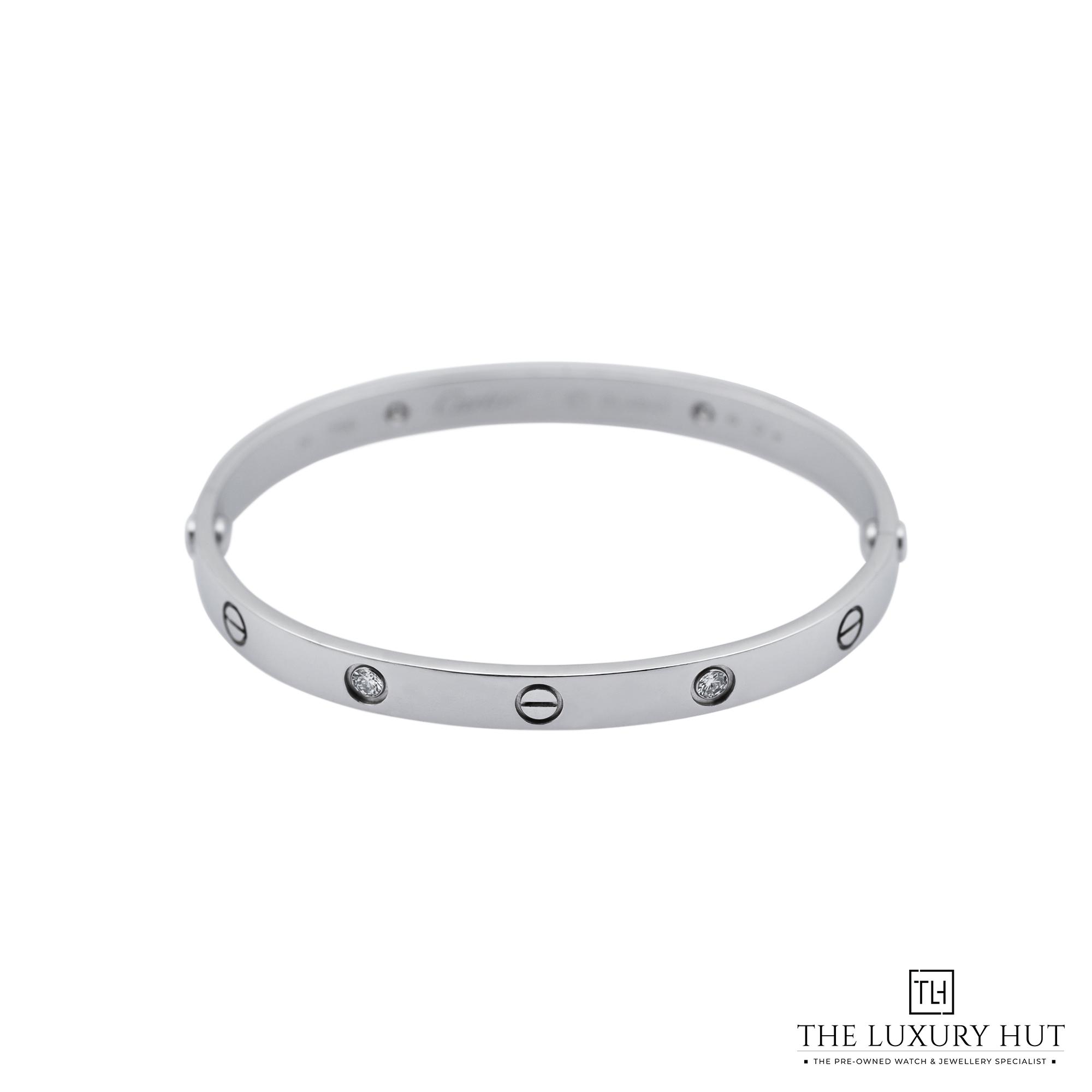 2025/07/Cartier_White_Gold_Classic_LOVE_Bangle_51860-a.jpg