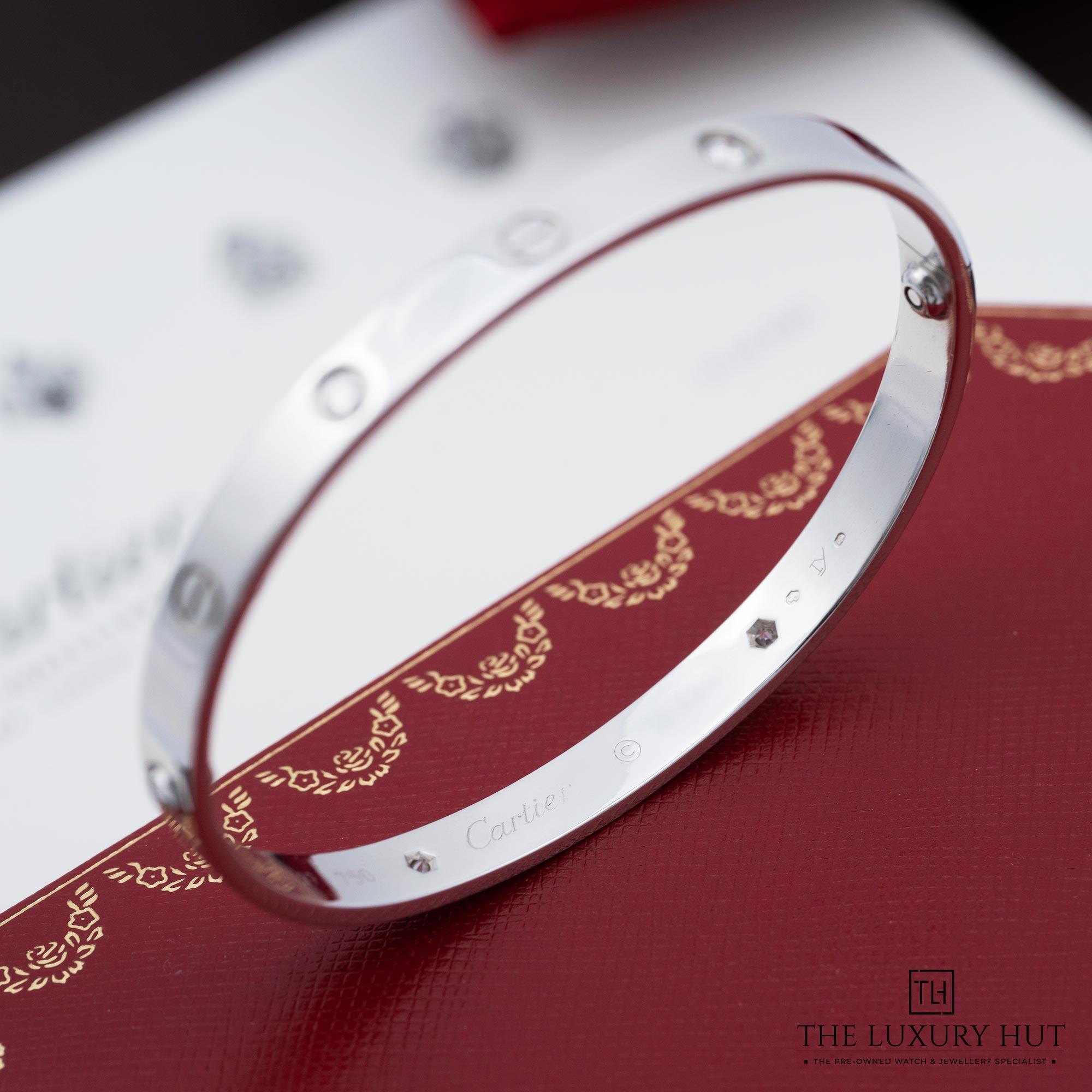 2025/07/Cartier_White_Gold_Classic_LOVE_Bangle_51860-c.jpg