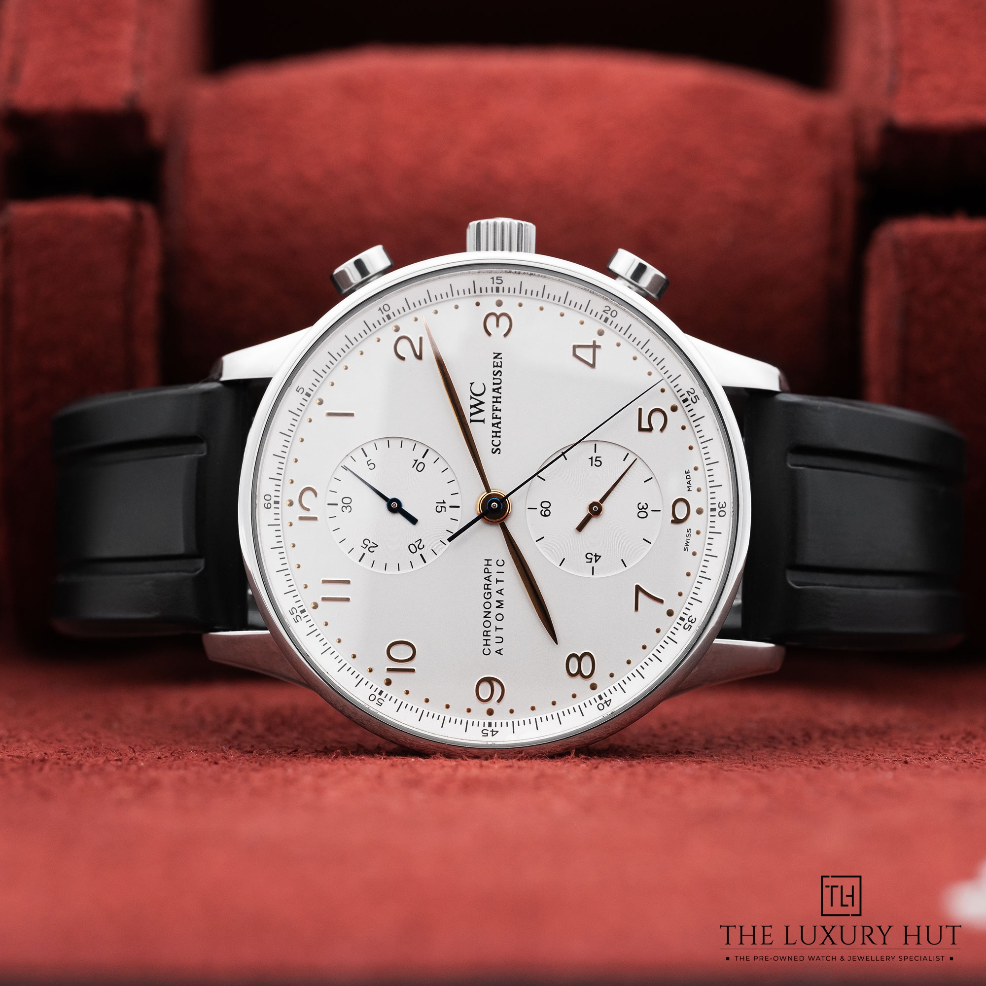 2025/07/IWC_Portuguese_Chronograph_Steel_41_Silver_51822-b.jpg