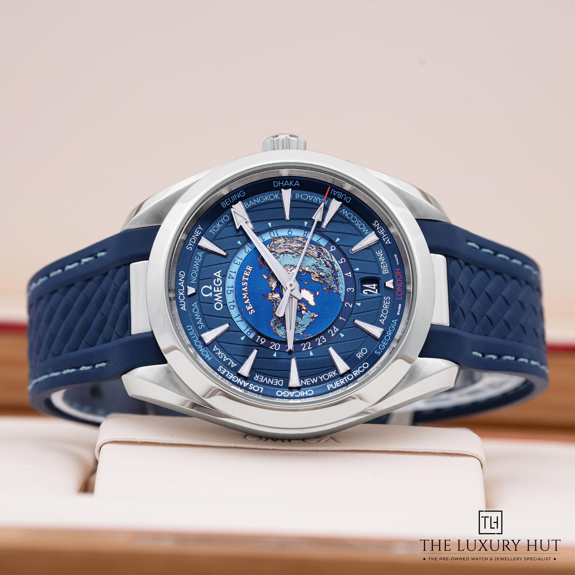 2025/07/Omega_Seamaster_Aqua_Terra_Worldtimer_43mm_Blue_51958-b.jpg