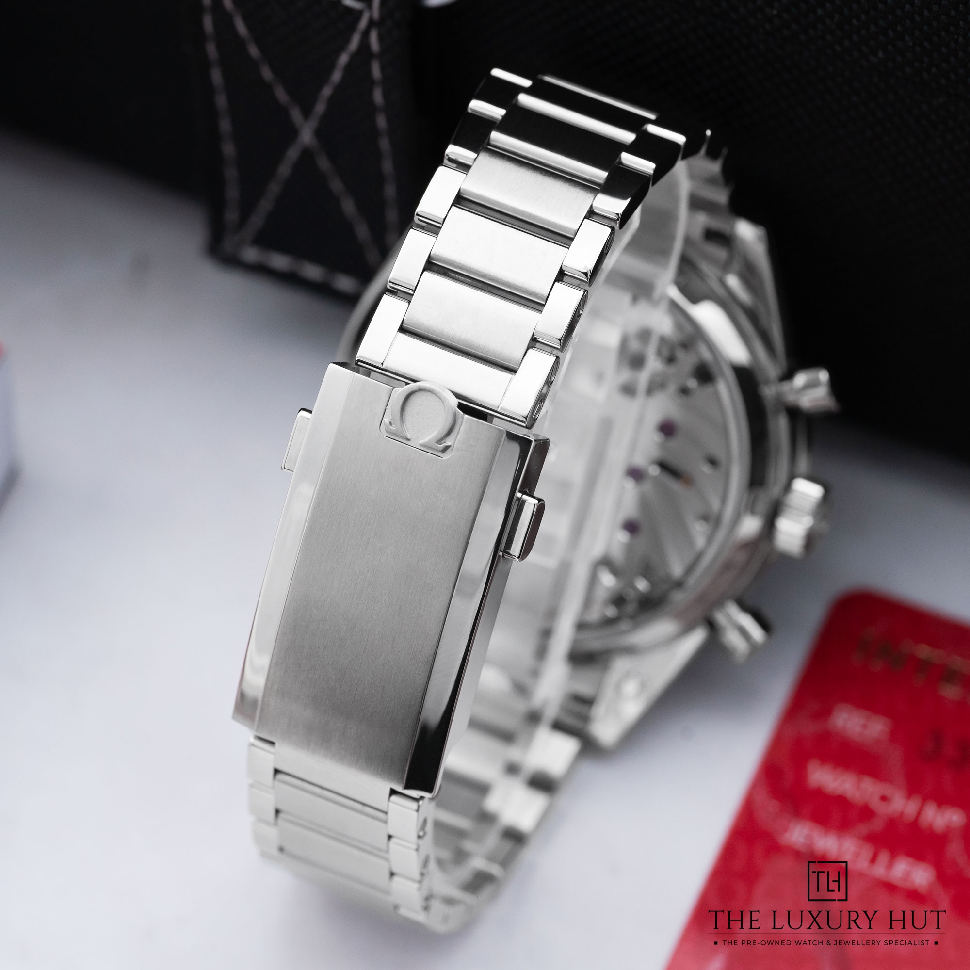 2025/07/Omega_Speedmaster_57_Chronograph_51838-d.jpg