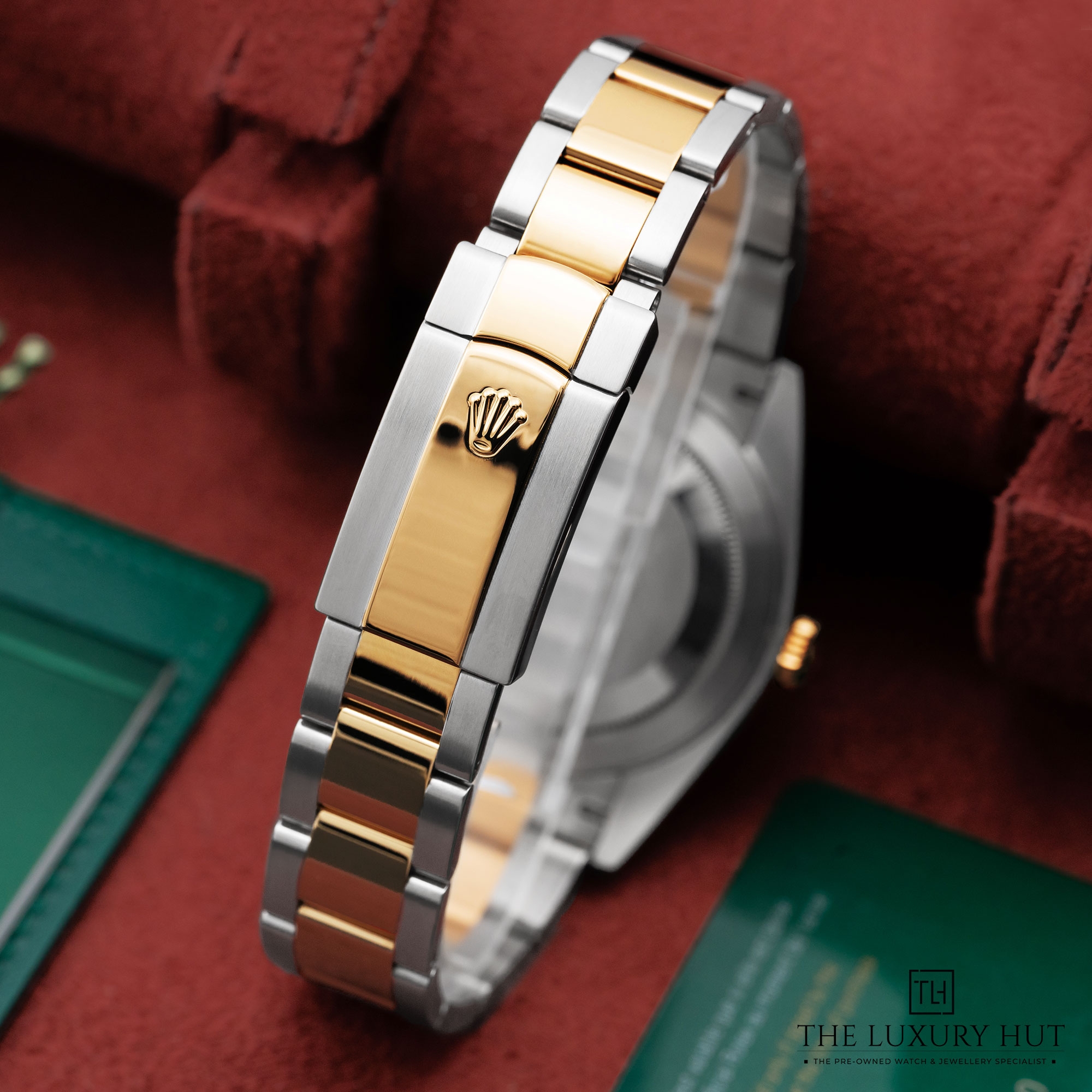 2025/07/Rolex_Datejust_41mm_Bi-Metal_Black_51870-c.jpg